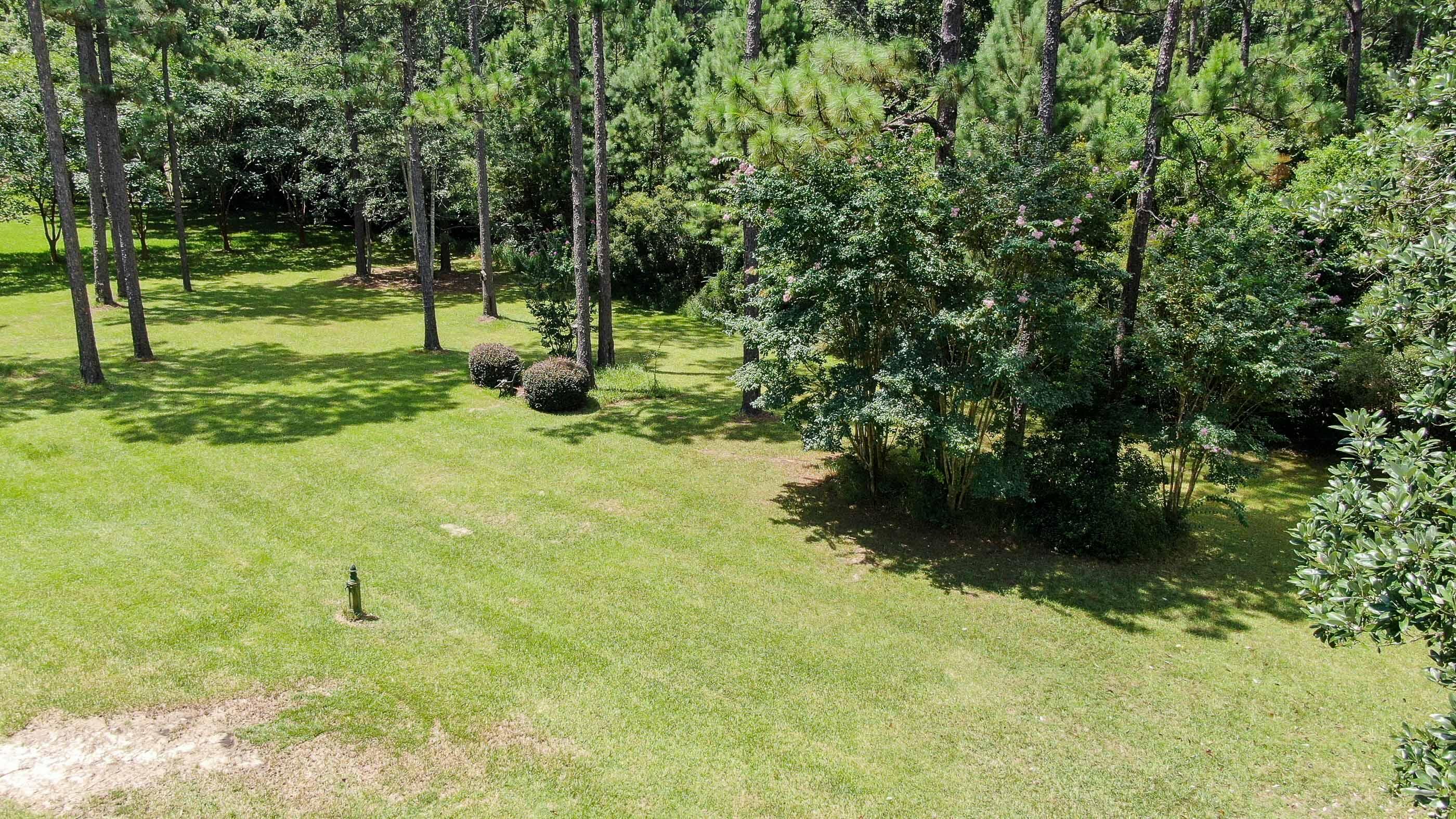 PINE SHORES - Residential