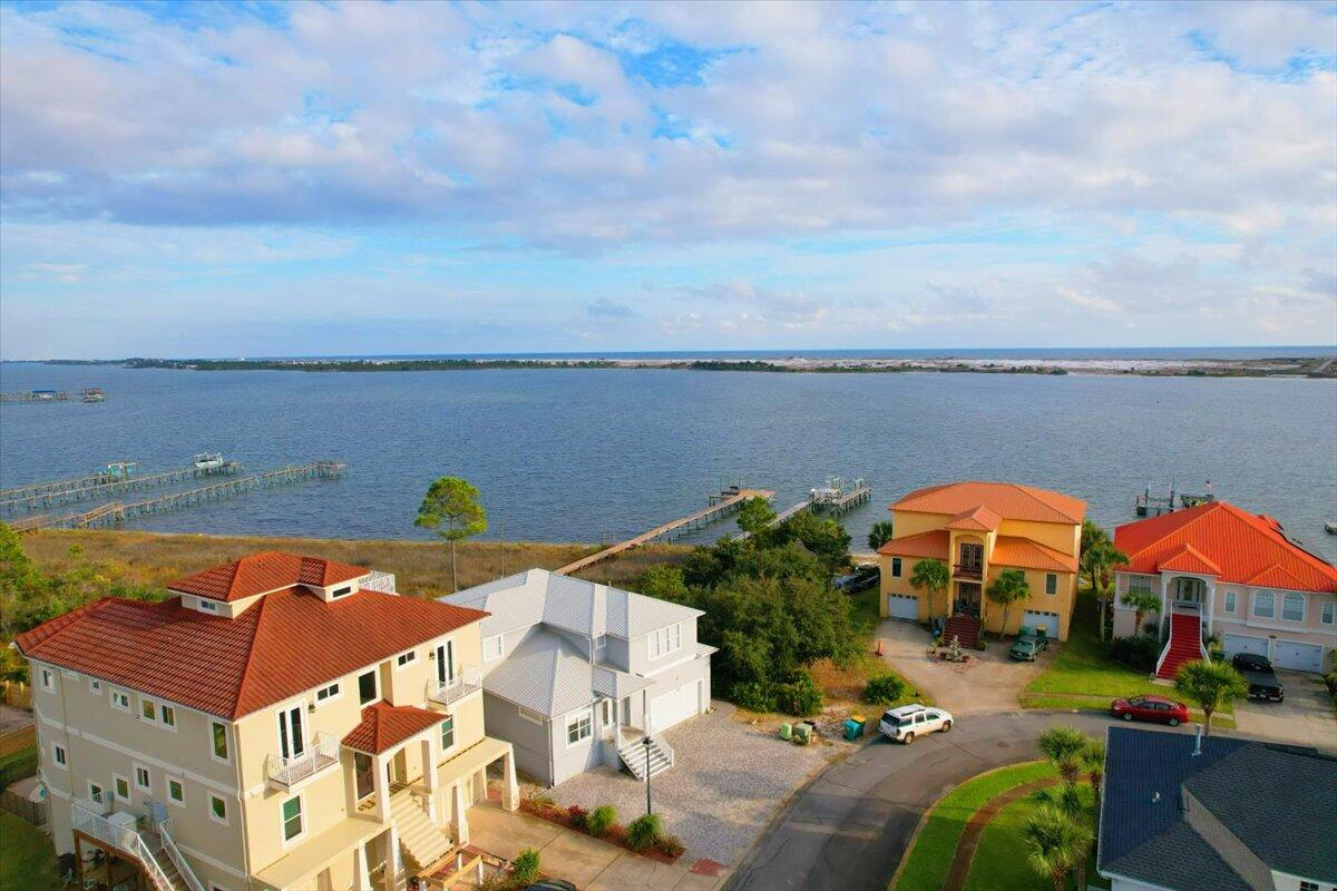 SPARKLING WATERS - Residential