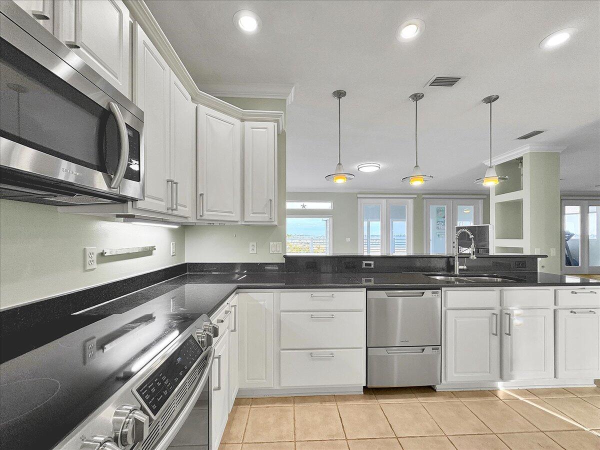 SPARKLING WATERS - Residential