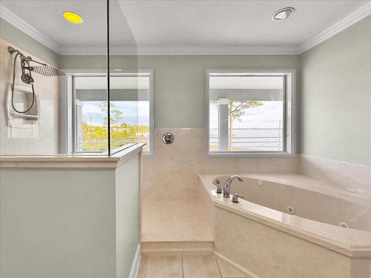 SPARKLING WATERS - Residential