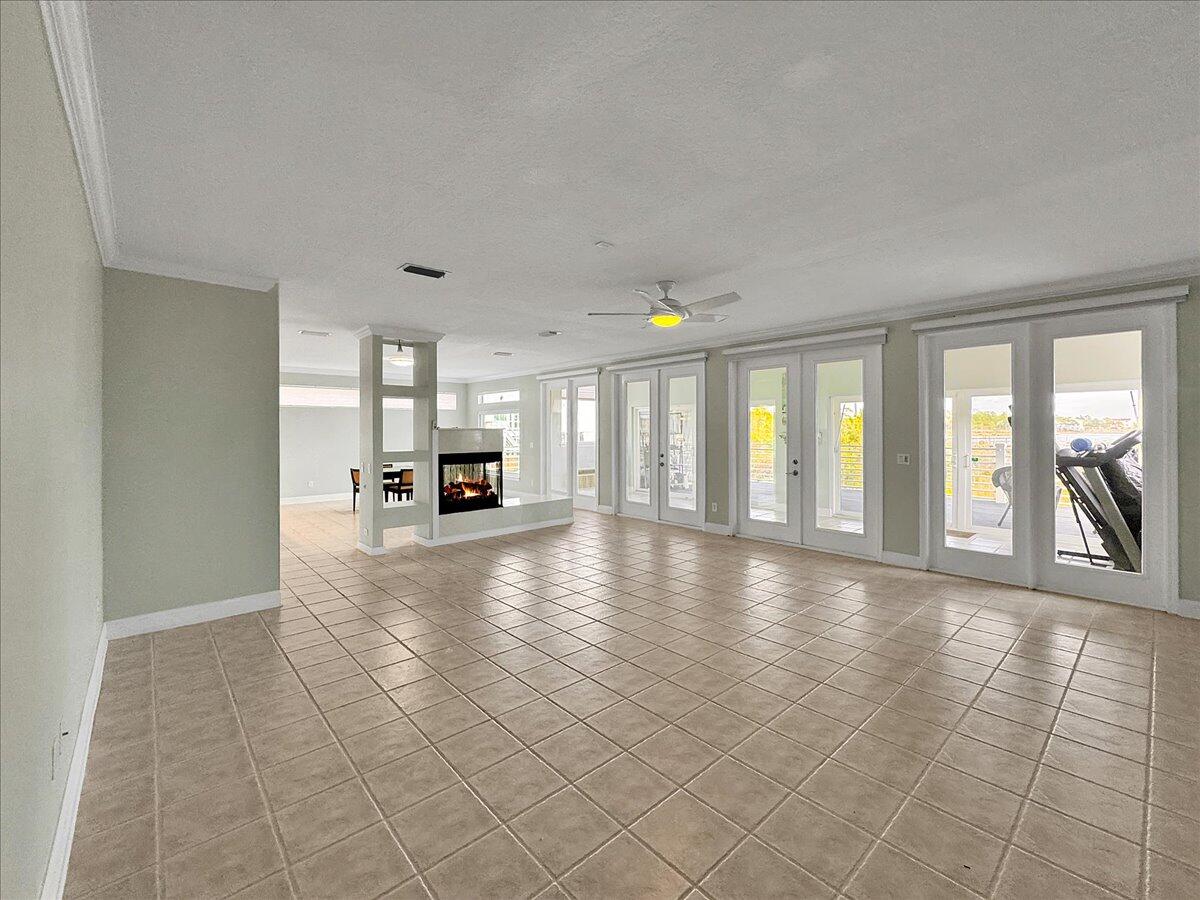 SPARKLING WATERS - Residential