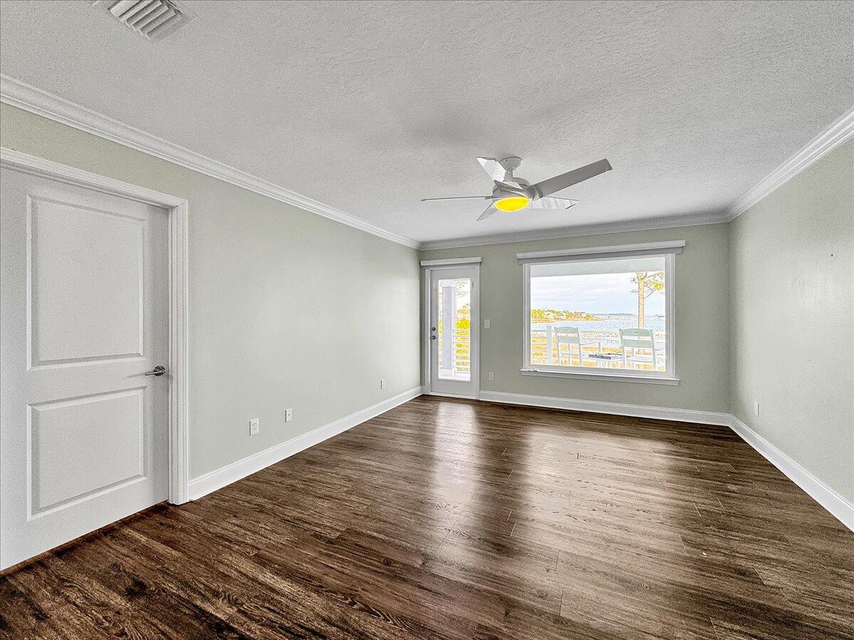 SPARKLING WATERS - Residential