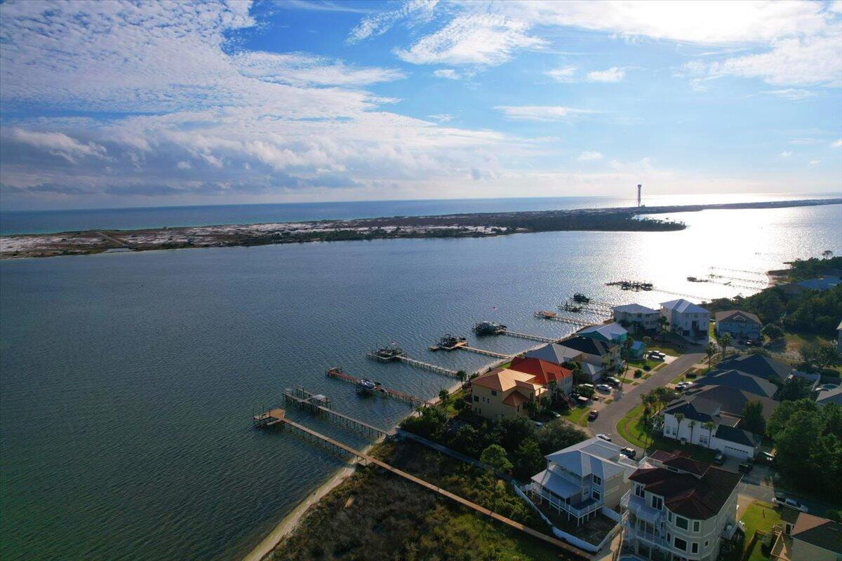 SPARKLING WATERS - Residential