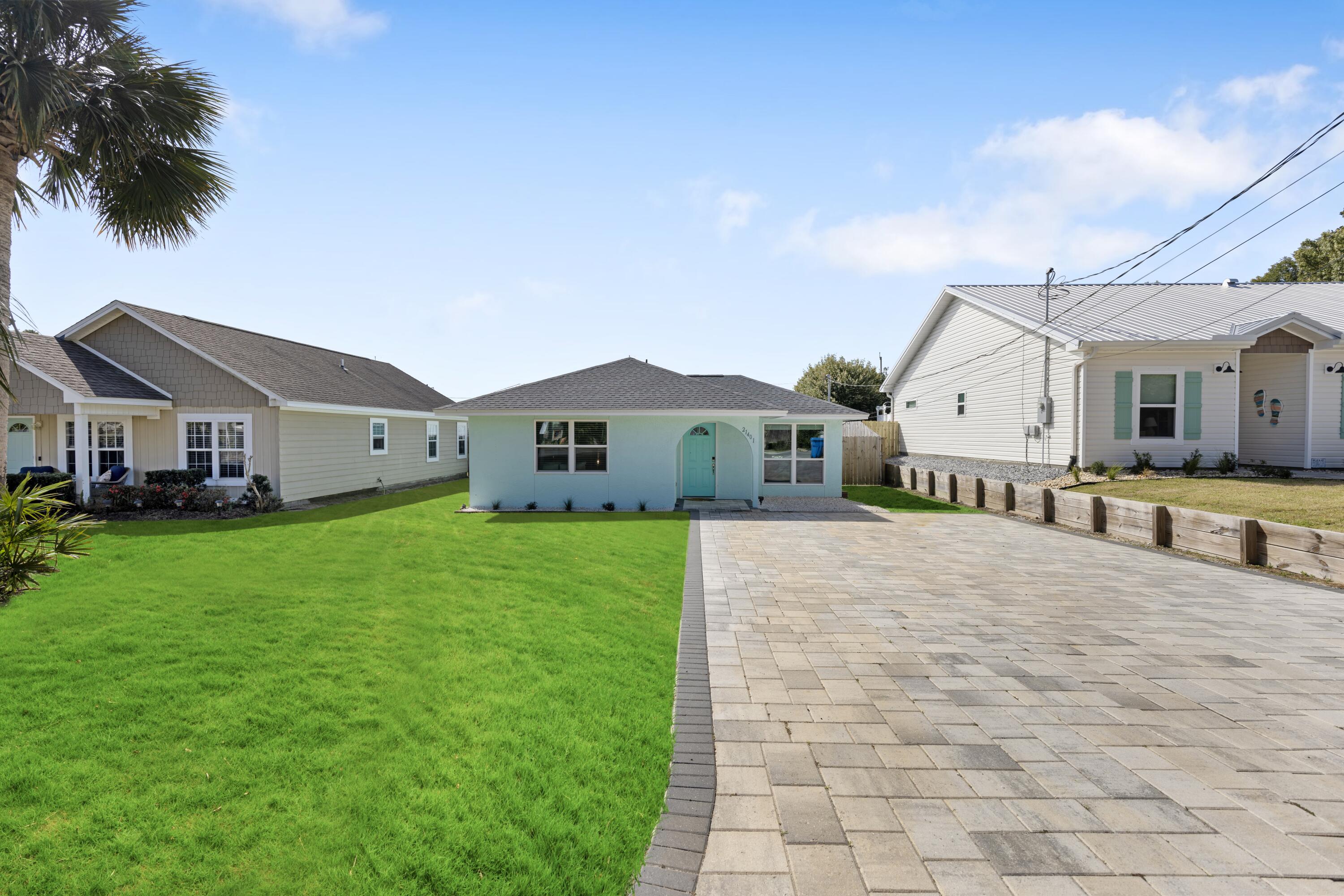 RIVIERA BEACH - Residential