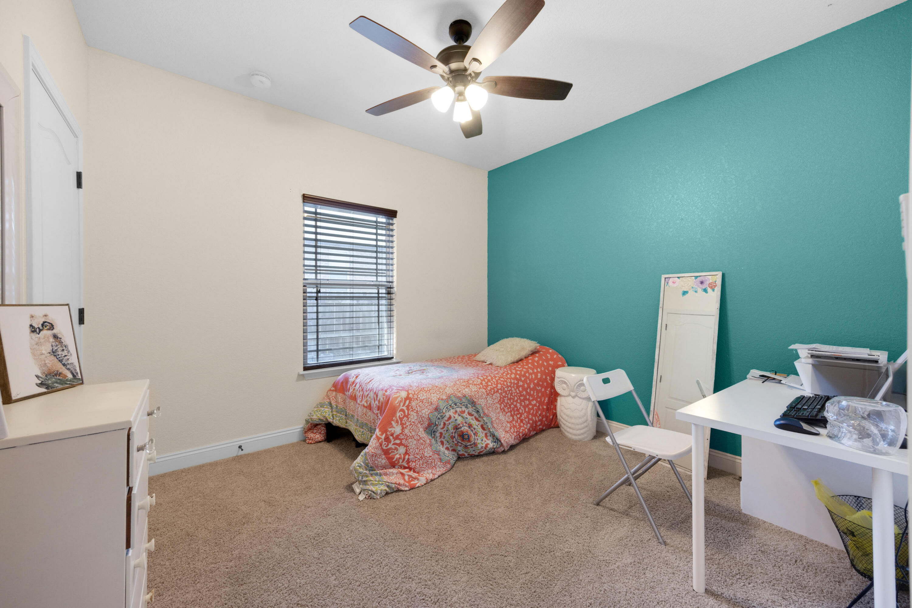 HIDDEN VALLEY - Residential