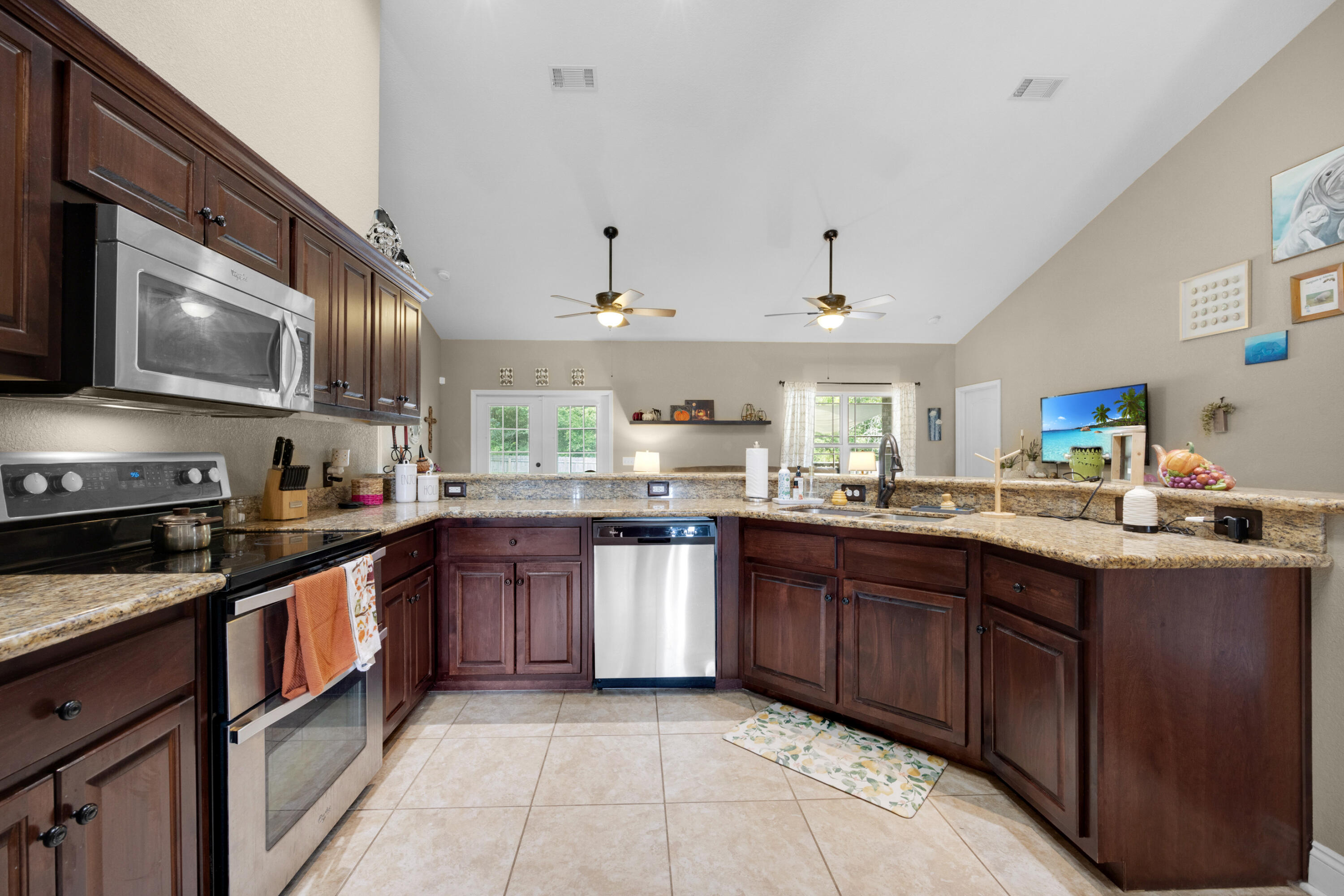 HIDDEN VALLEY - Residential