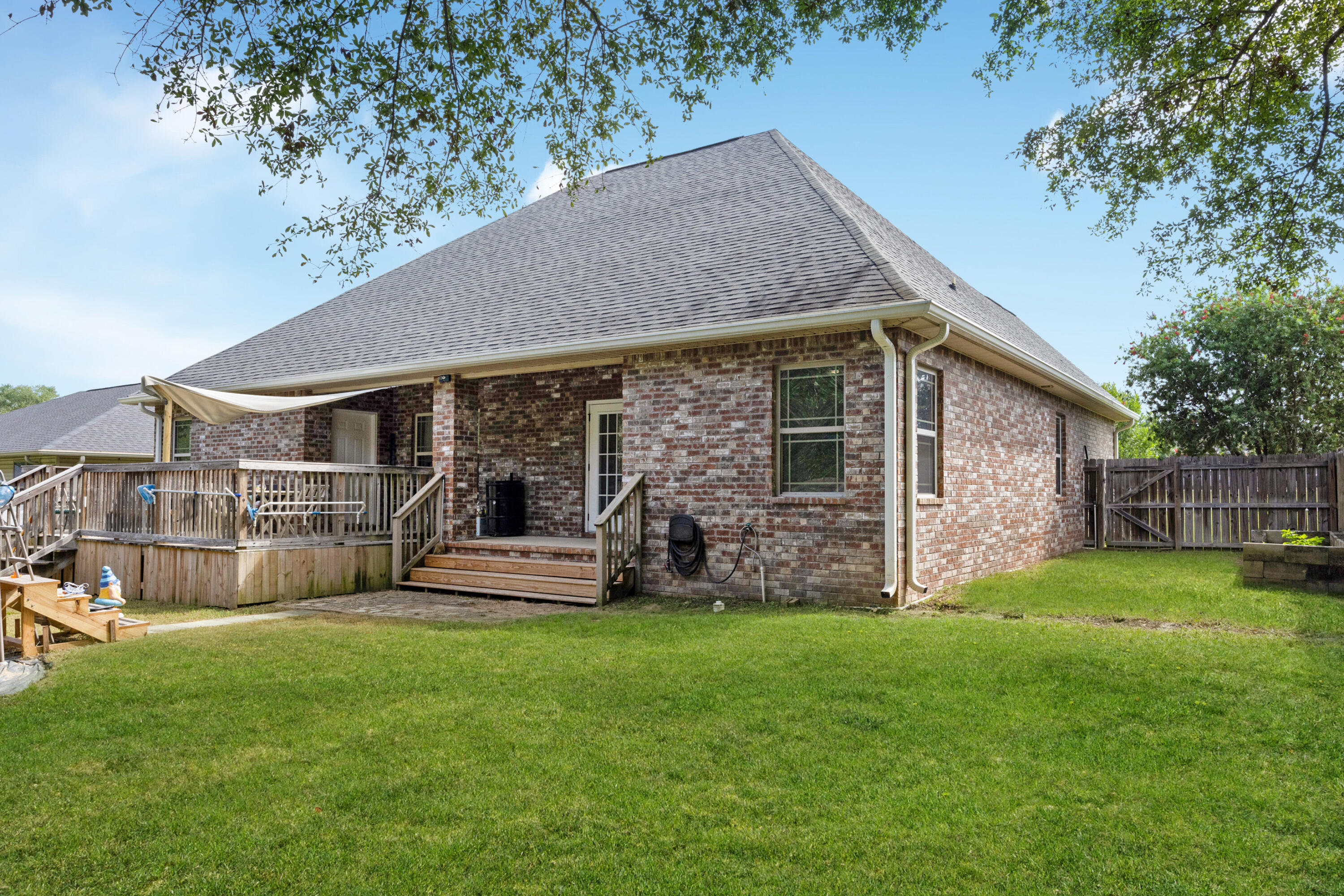 HIDDEN VALLEY - Residential