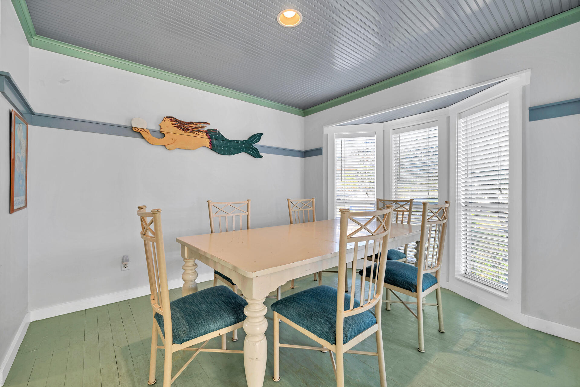 CRYSTAL BEACH - Residential