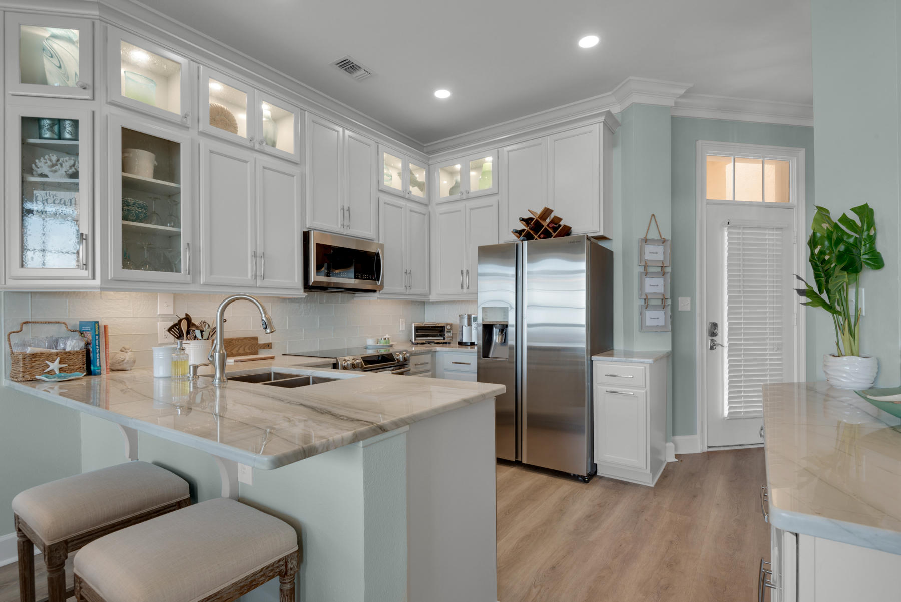 OAK HARBOUR CONDO - Residential