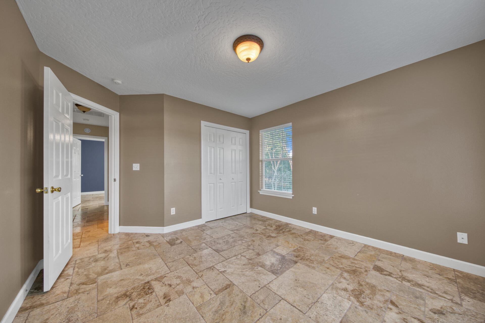 SEQUOIA ESTATES - Residential