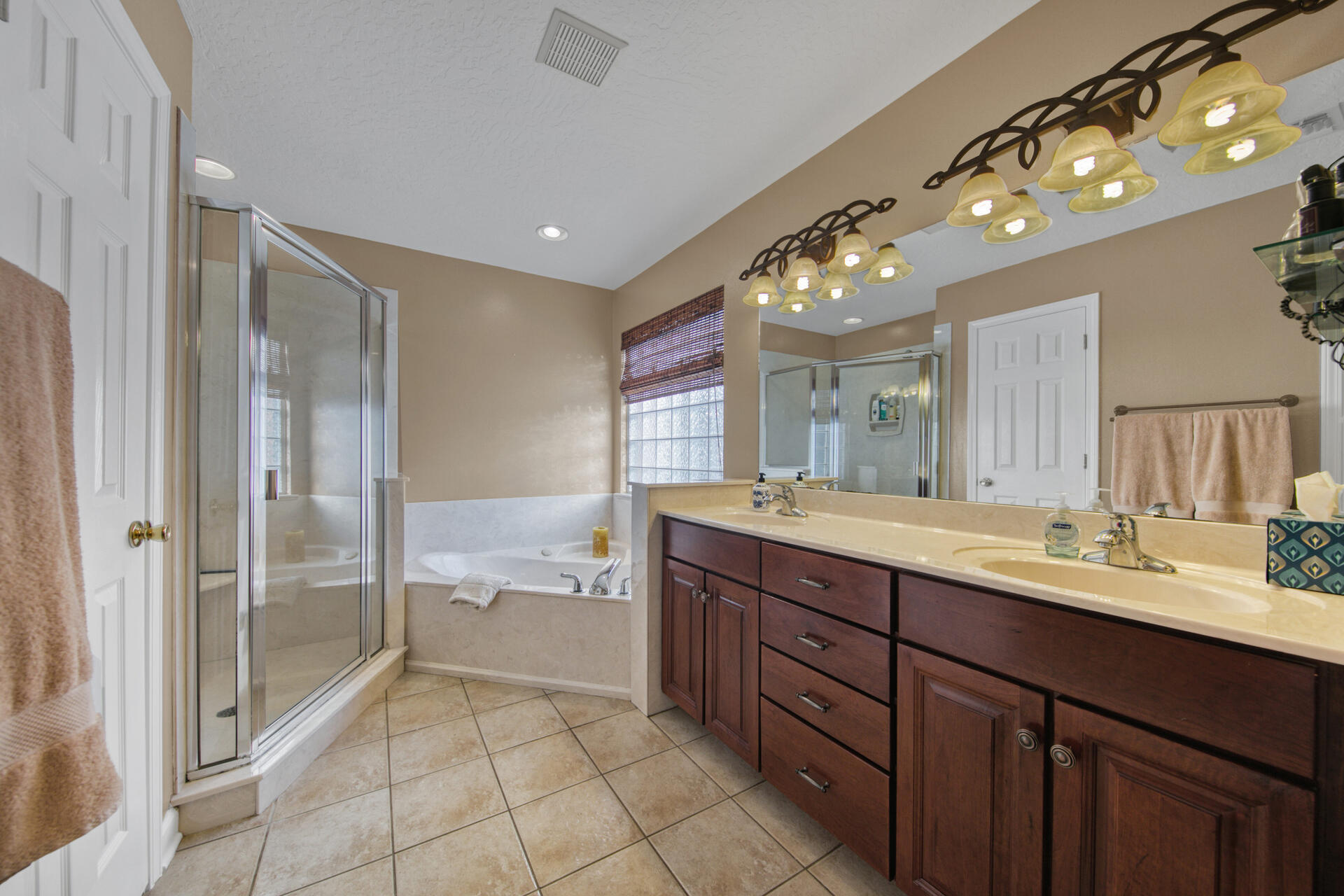 SEQUOIA ESTATES - Residential