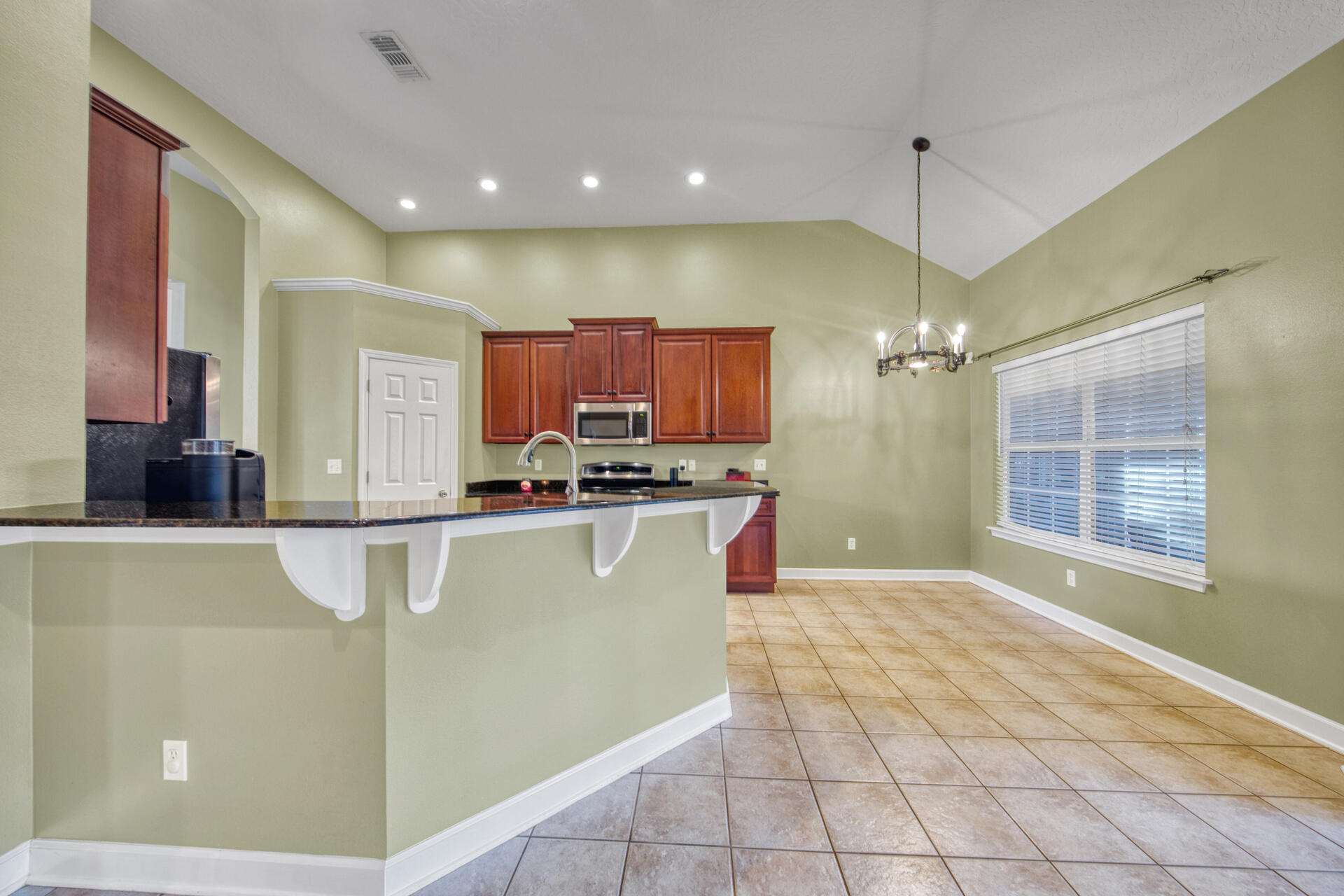 SEQUOIA ESTATES - Residential