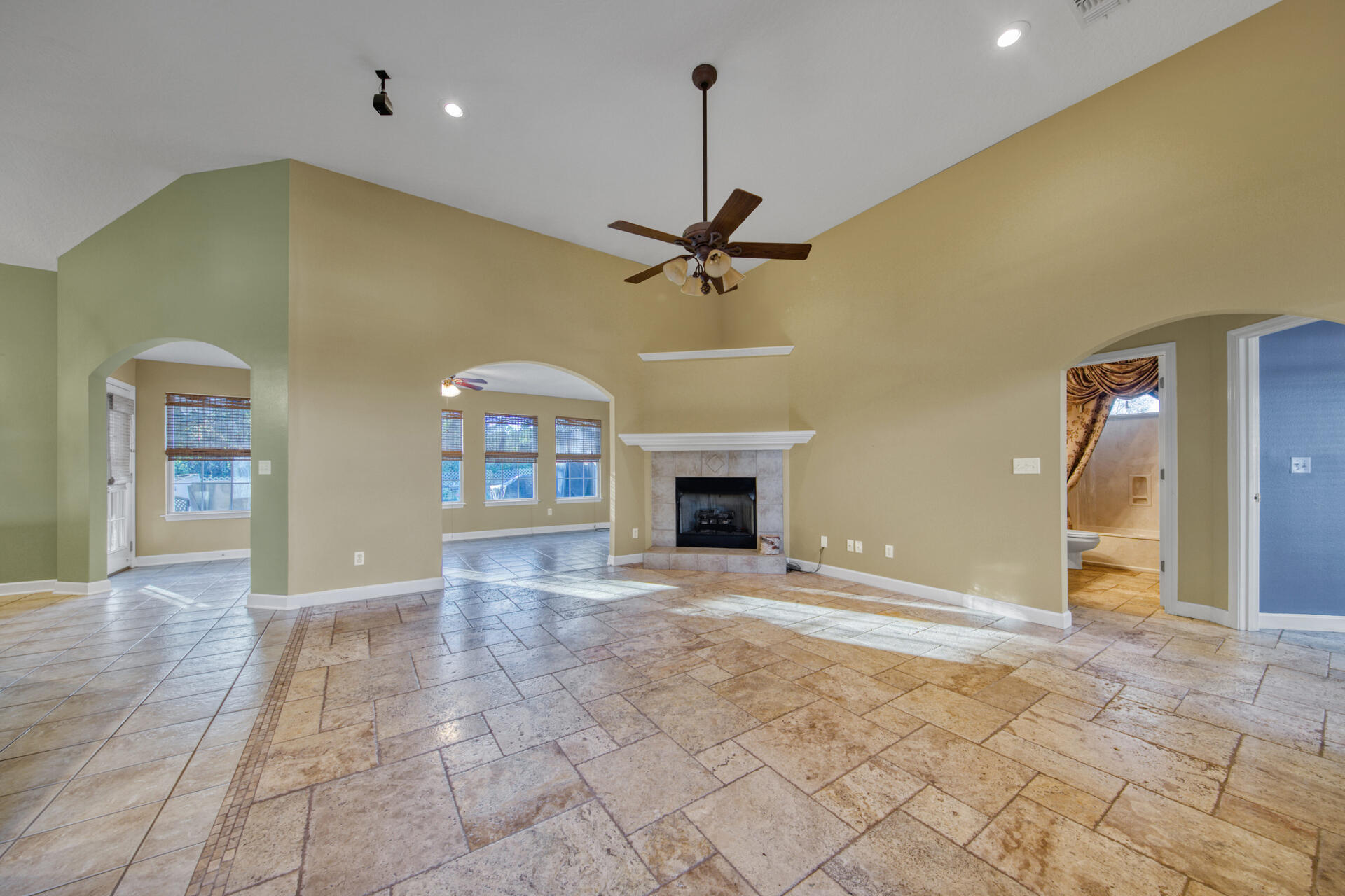 SEQUOIA ESTATES - Residential