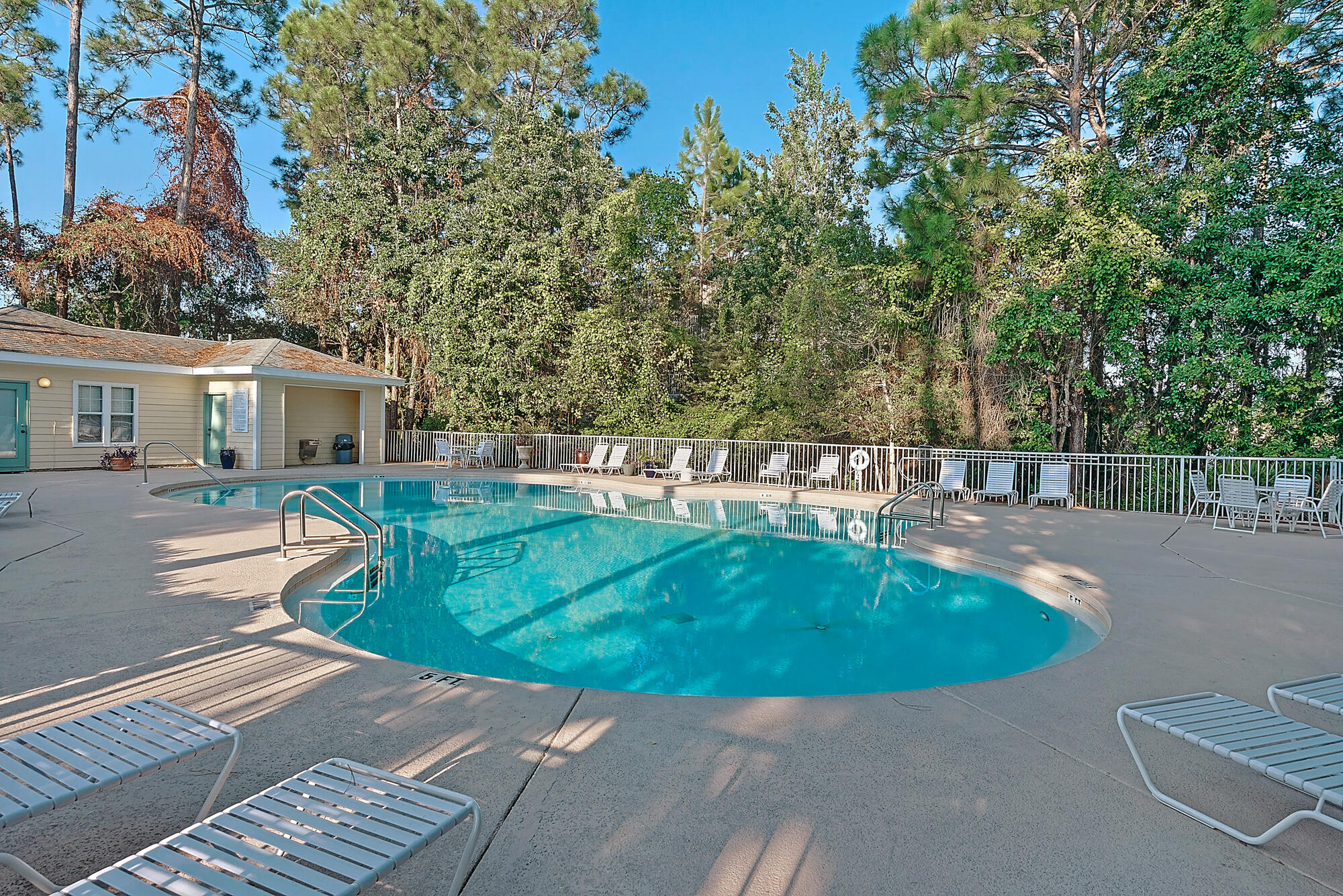 POINTE OF VIEW - Residential