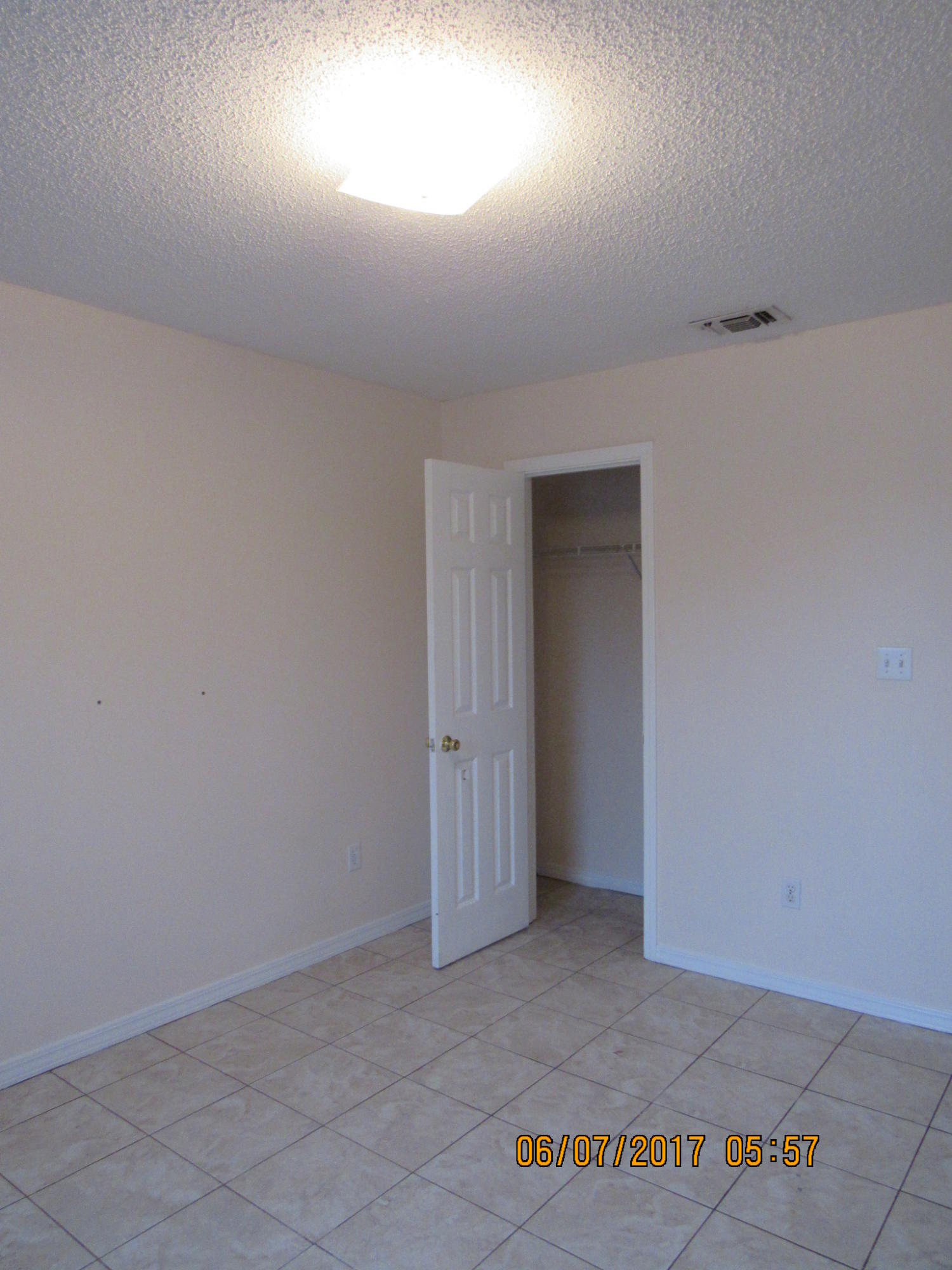 SEA LARK LANDING - Residential Lease