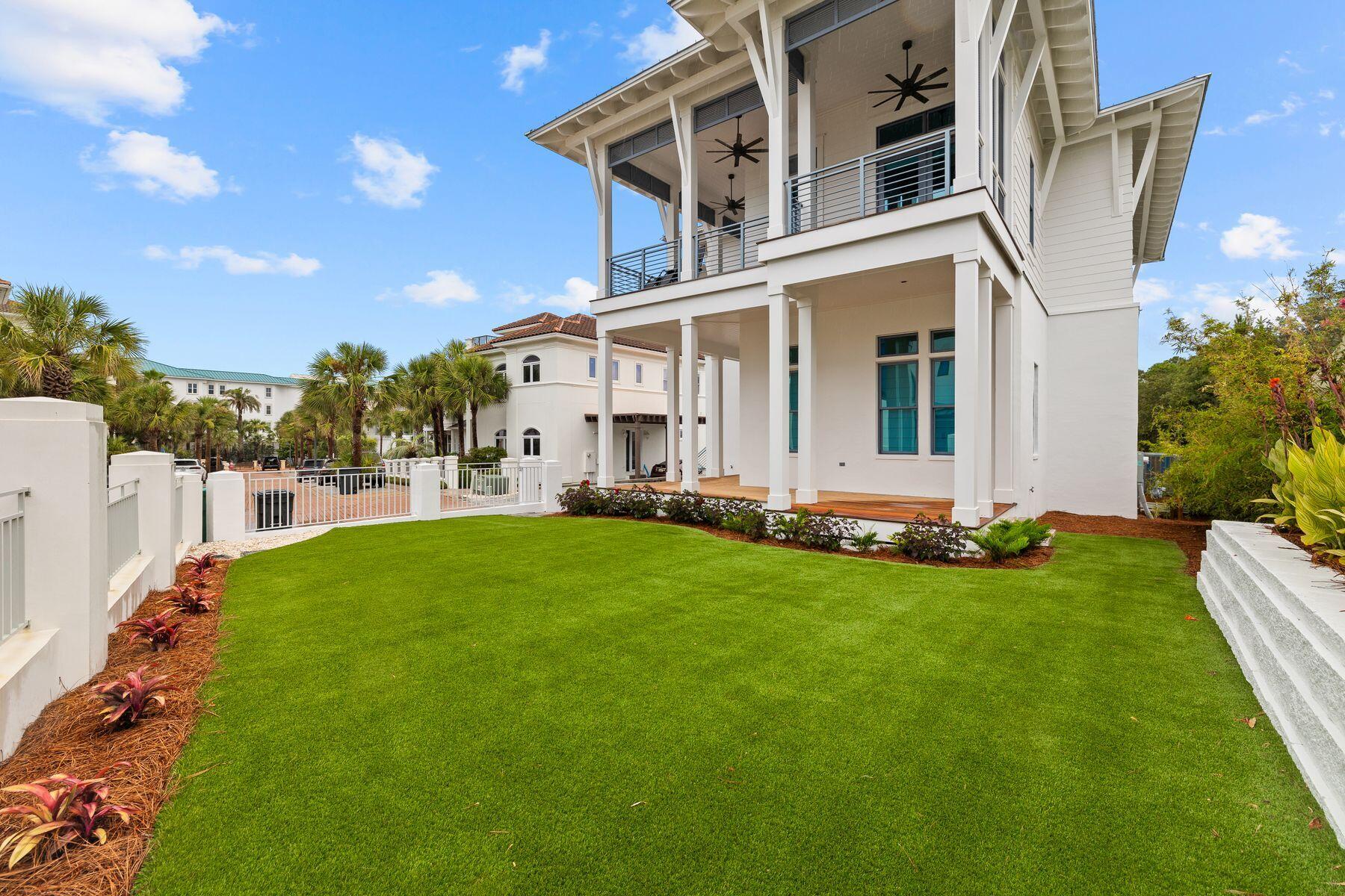 VILLAGE OF WHITE CLIFFS THE - Residential