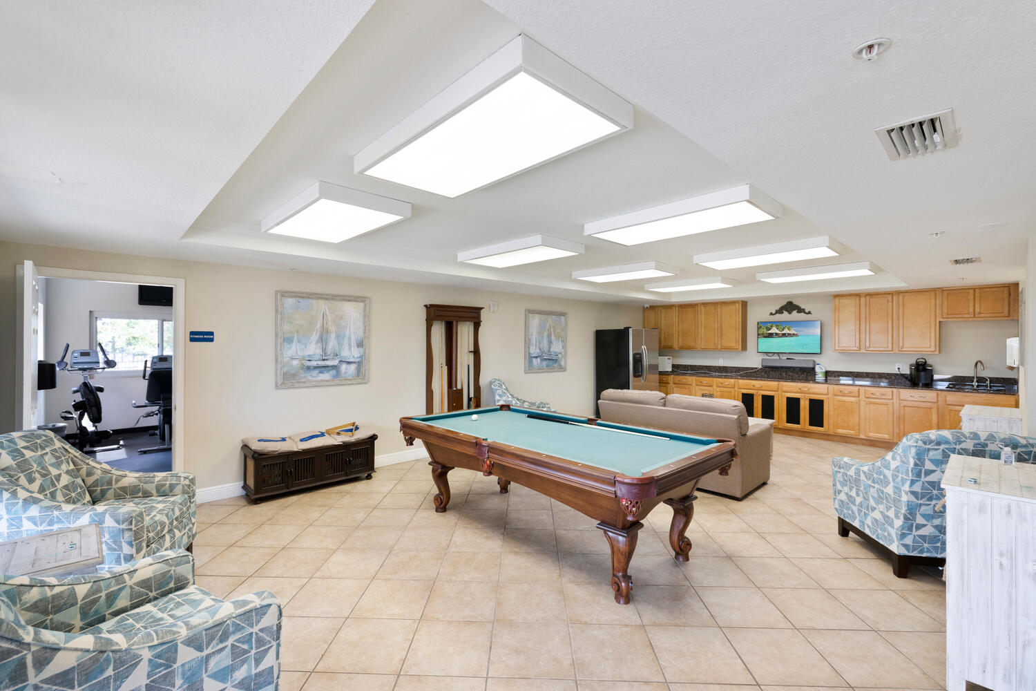 MAGNOLIA BAY CLUB T/H PH II - Residential