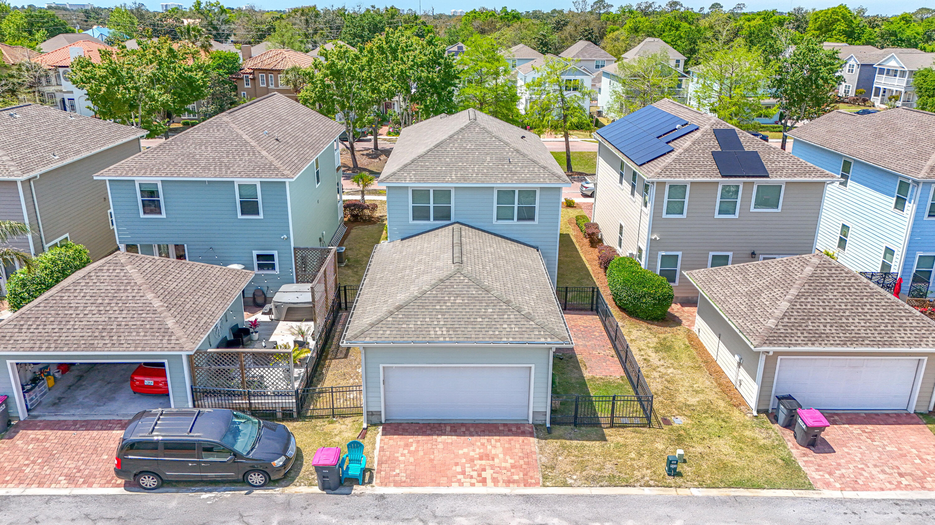 MAGNOLIA BAY CLUB T/H PH II - Residential