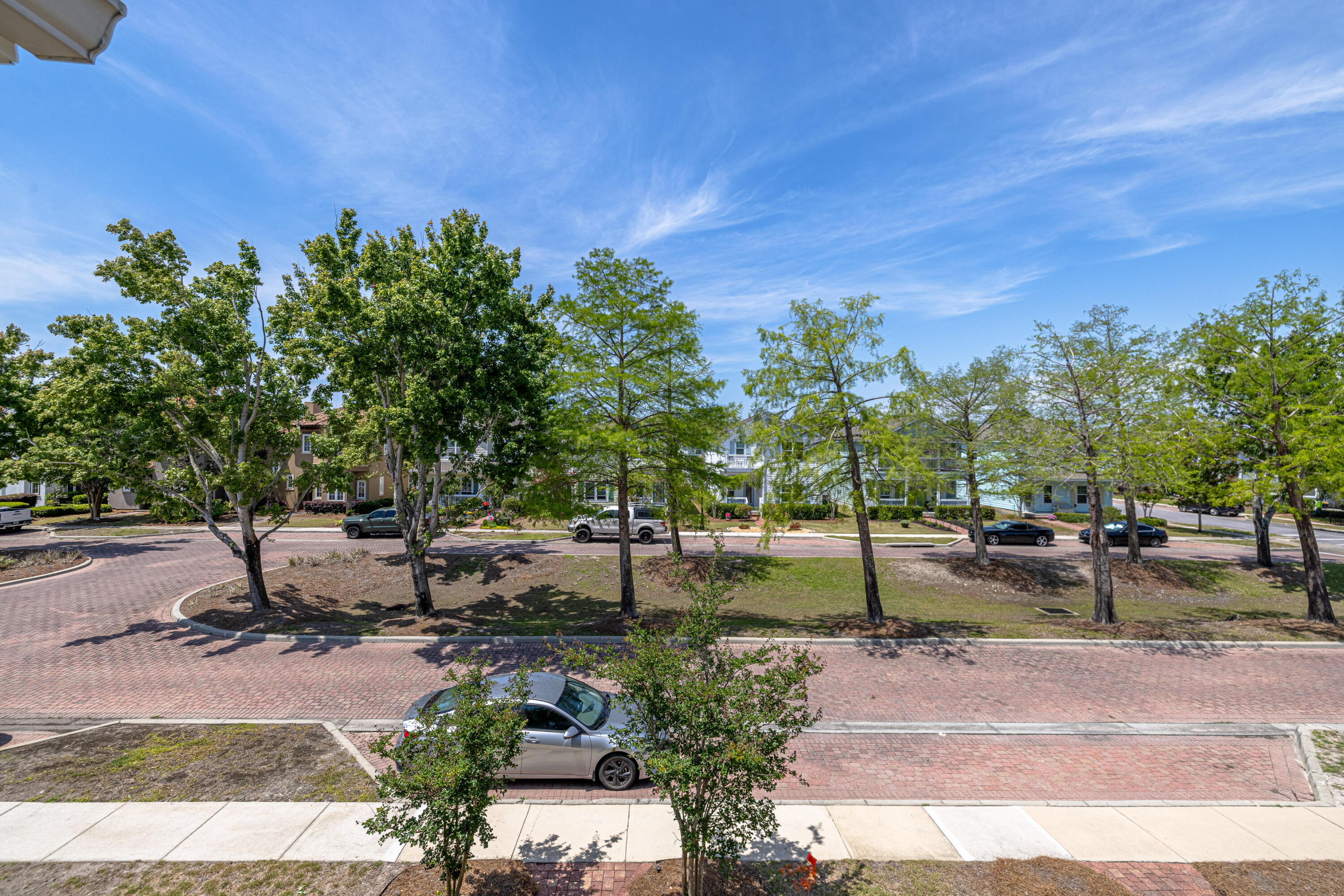 MAGNOLIA BAY CLUB T/H PH II - Residential
