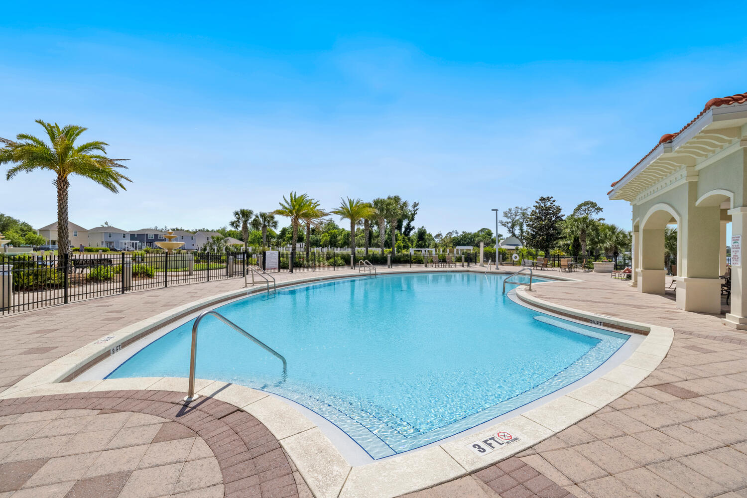 MAGNOLIA BAY CLUB T/H PH II - Residential