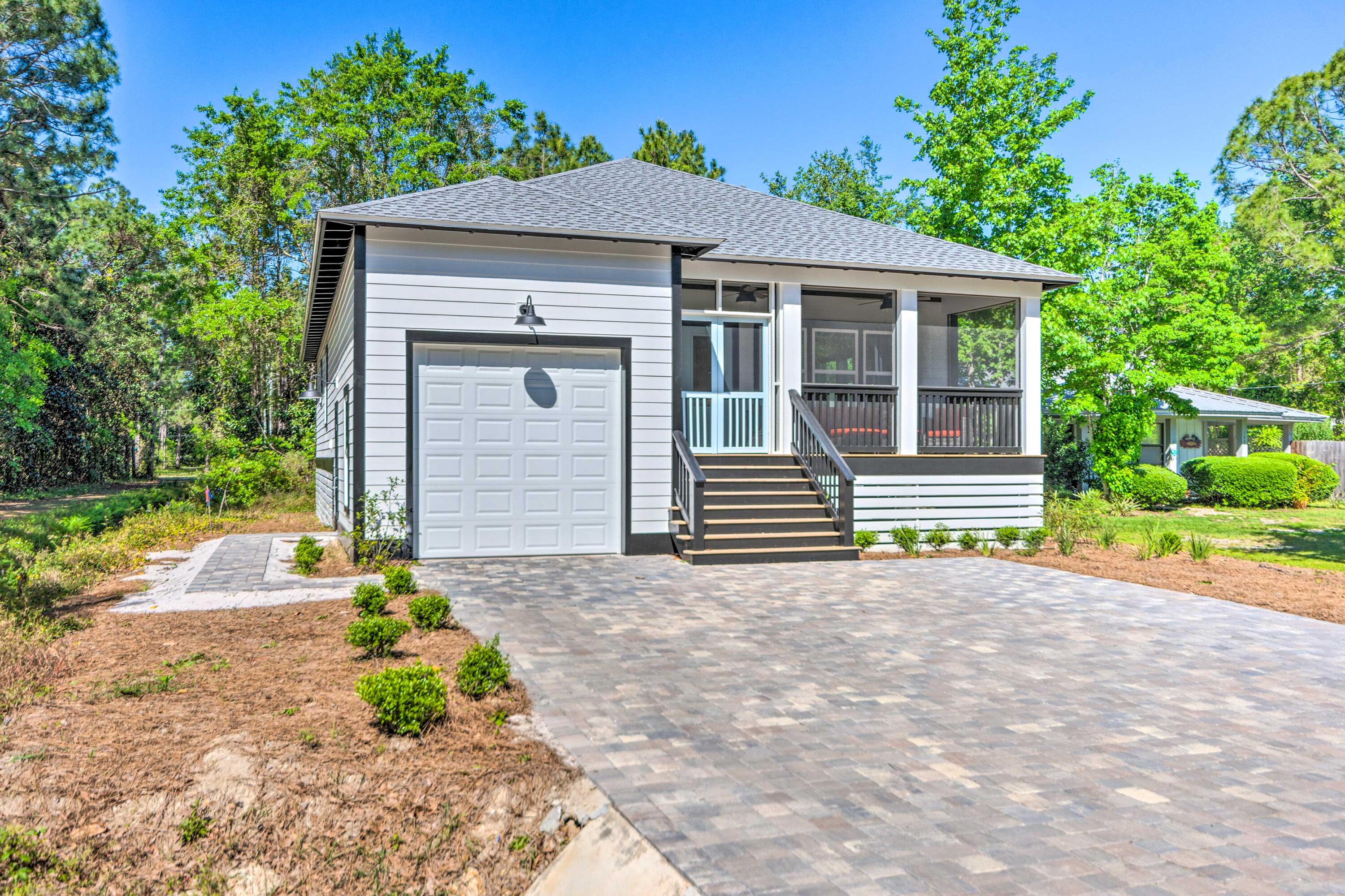 TOWN OF SANTA ROSA - Residential