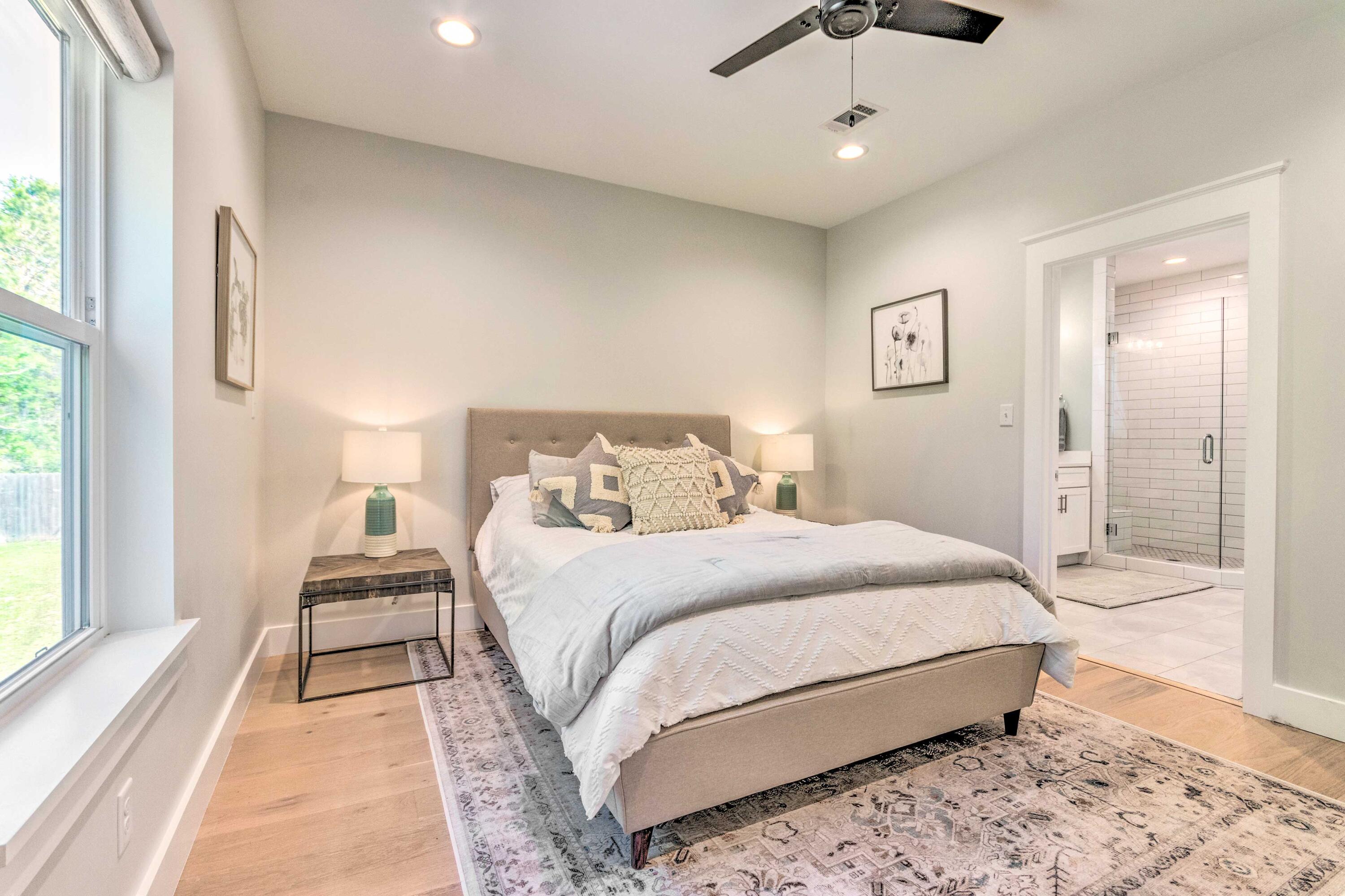 TOWN OF SANTA ROSA - Residential