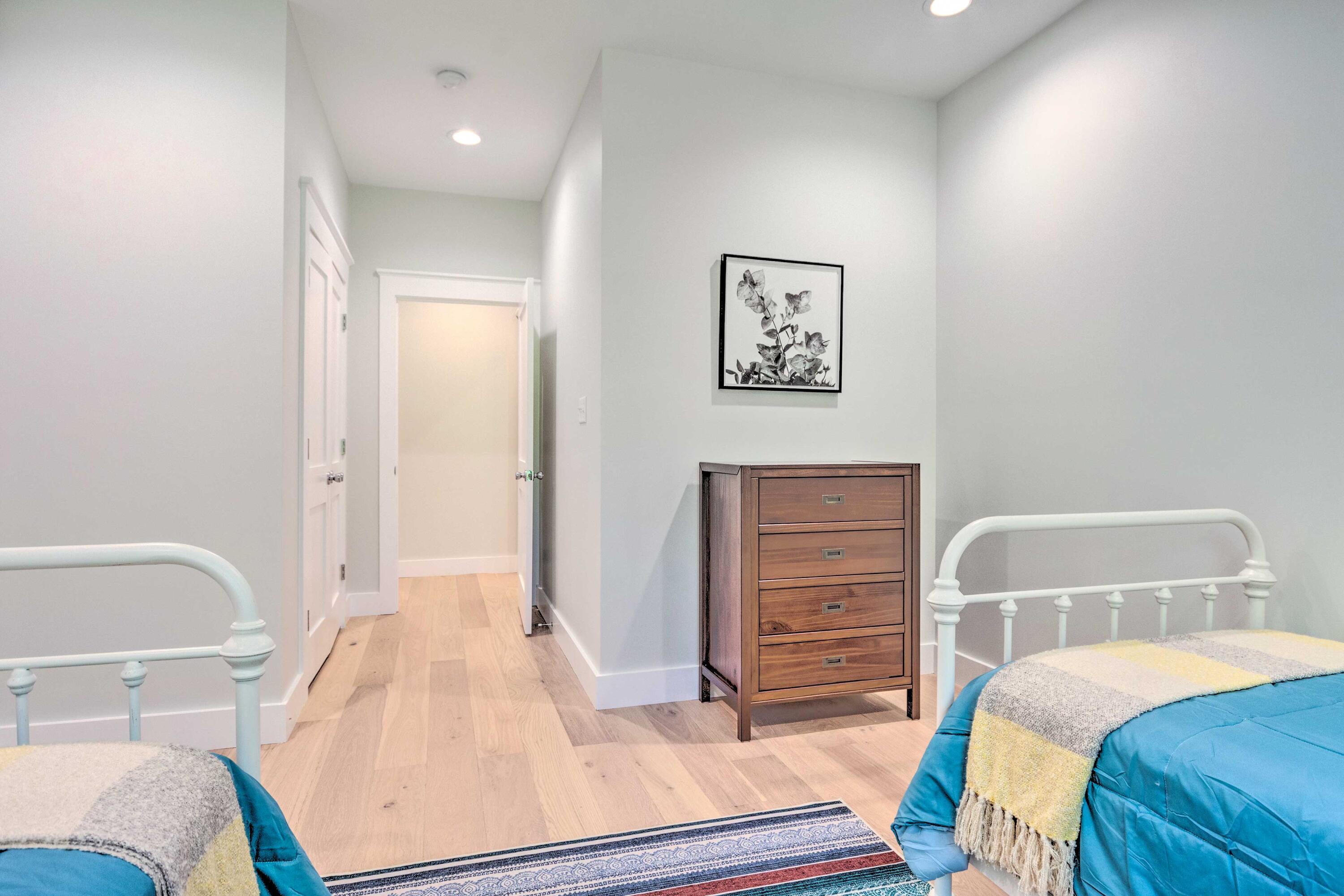 TOWN OF SANTA ROSA - Residential