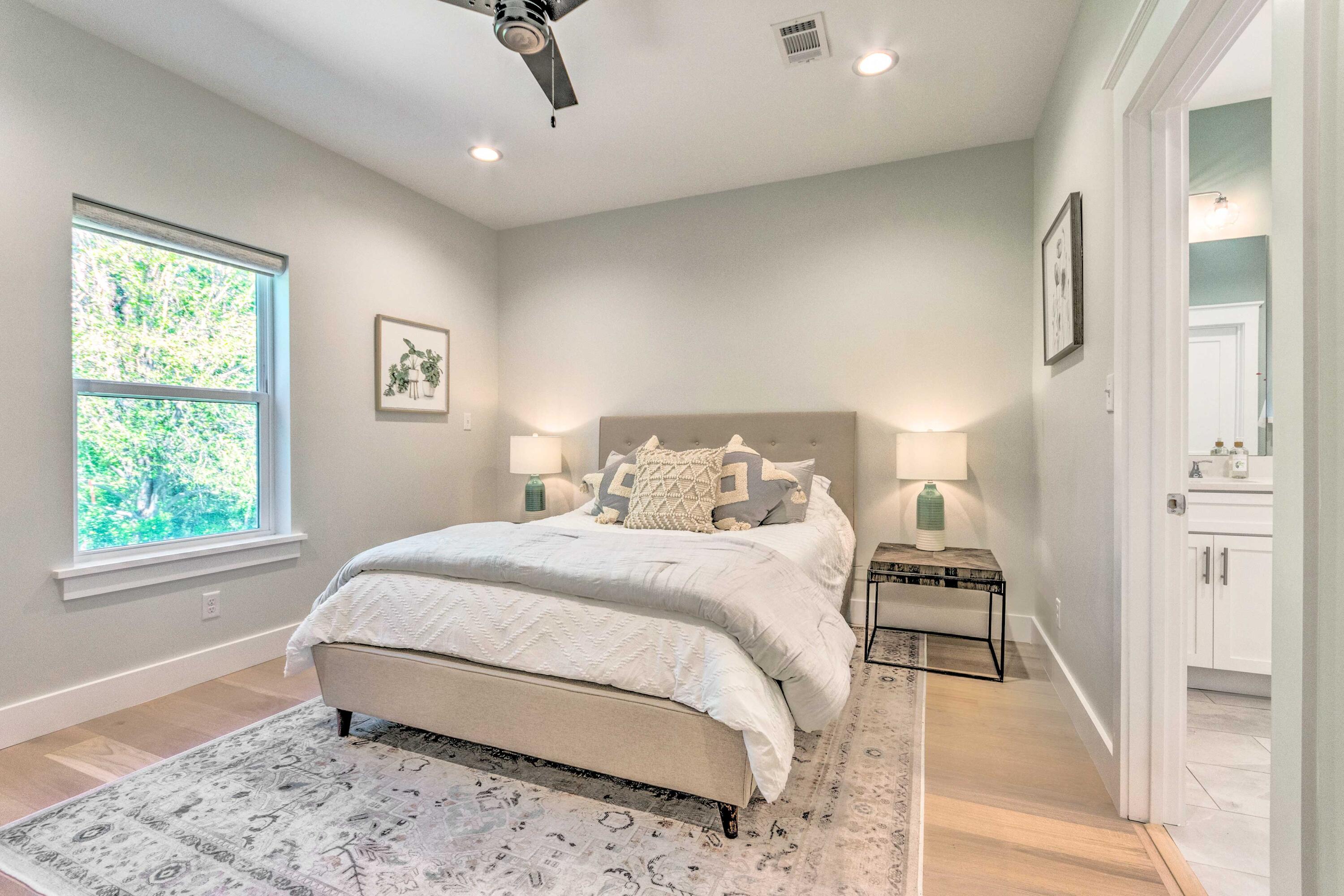 TOWN OF SANTA ROSA - Residential