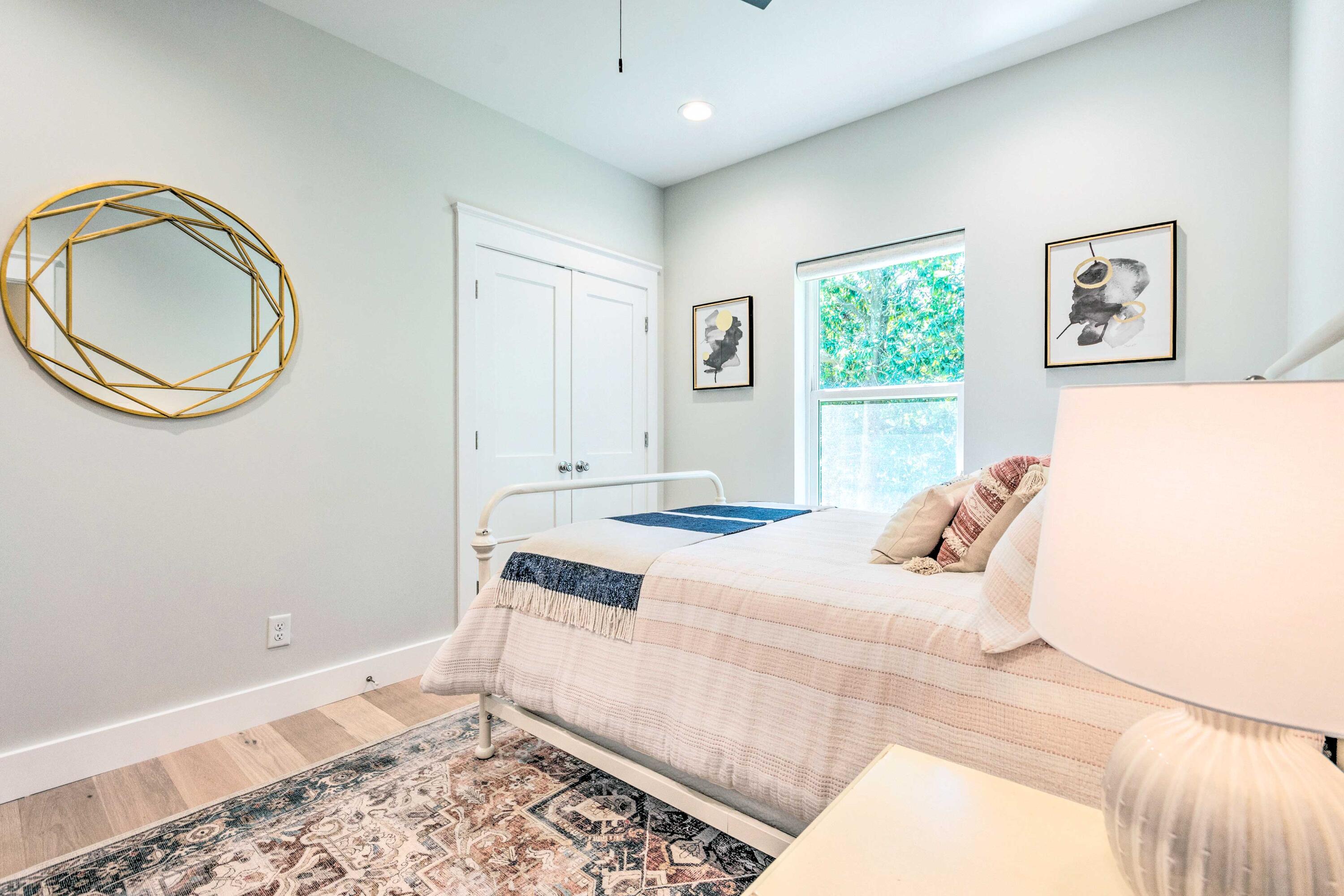 TOWN OF SANTA ROSA - Residential