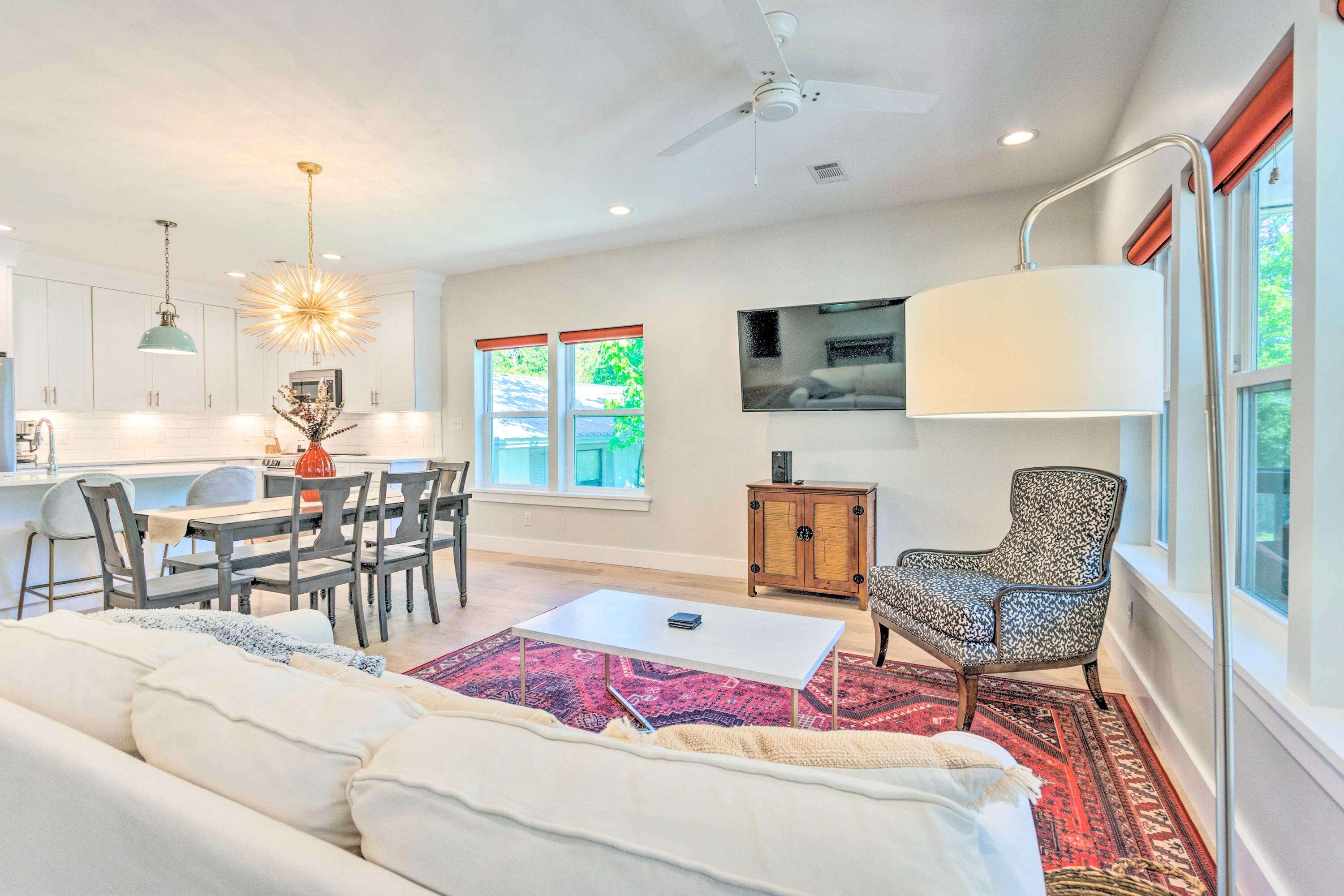 TOWN OF SANTA ROSA - Residential