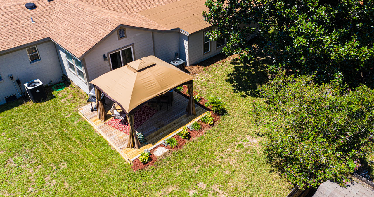 WYNNEHAVEN BEACH ESTATES - Residential