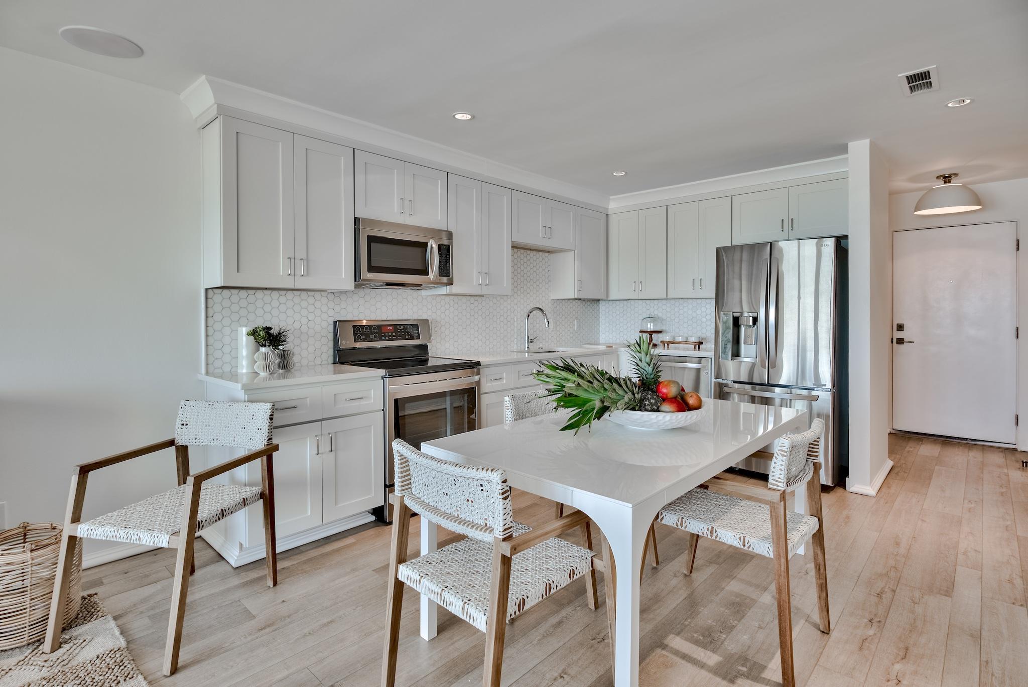 NASCO TOWNHOUSES - Residential