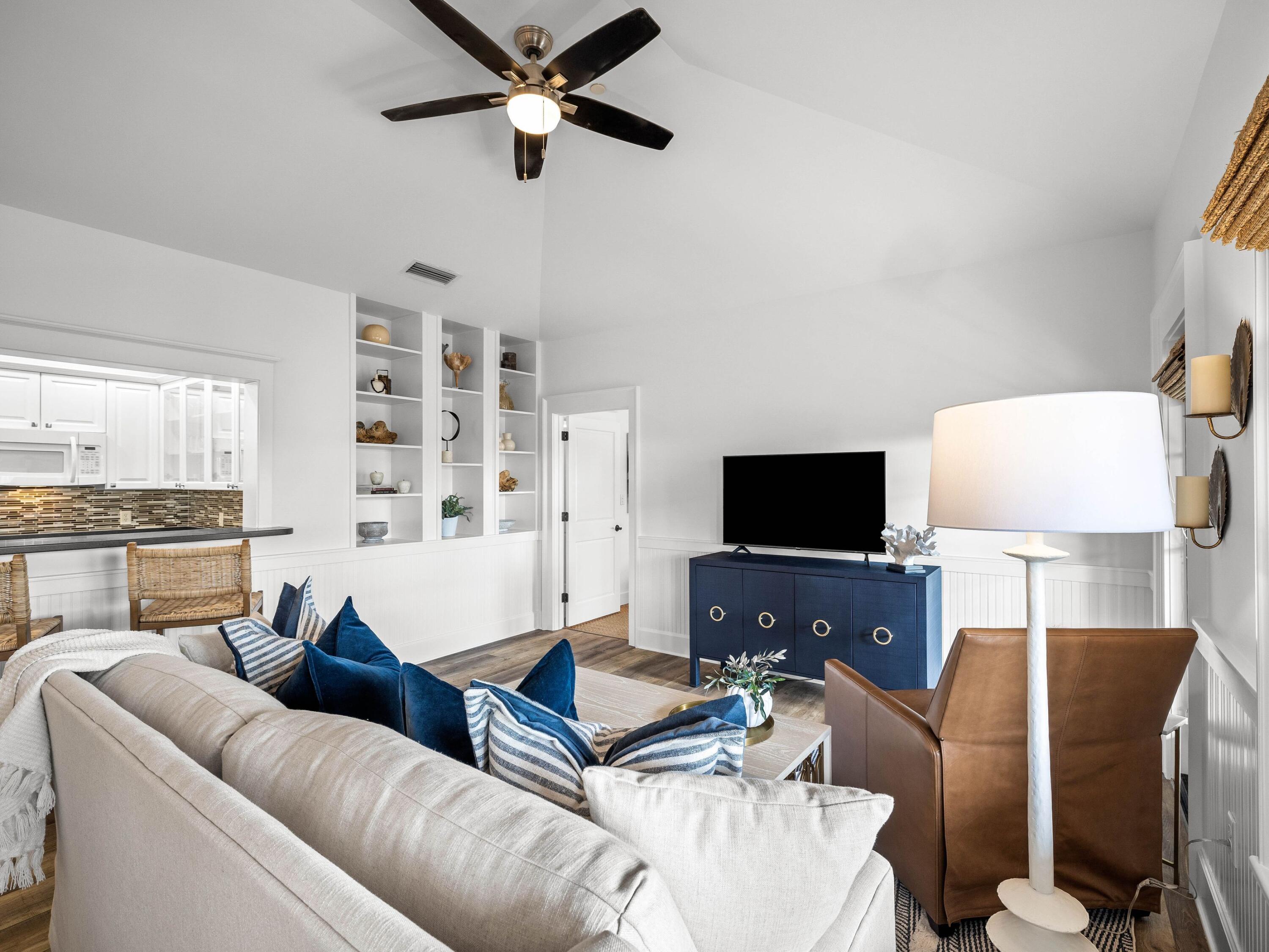 WATERCOLOR TOWN HOME CENTER - Residential