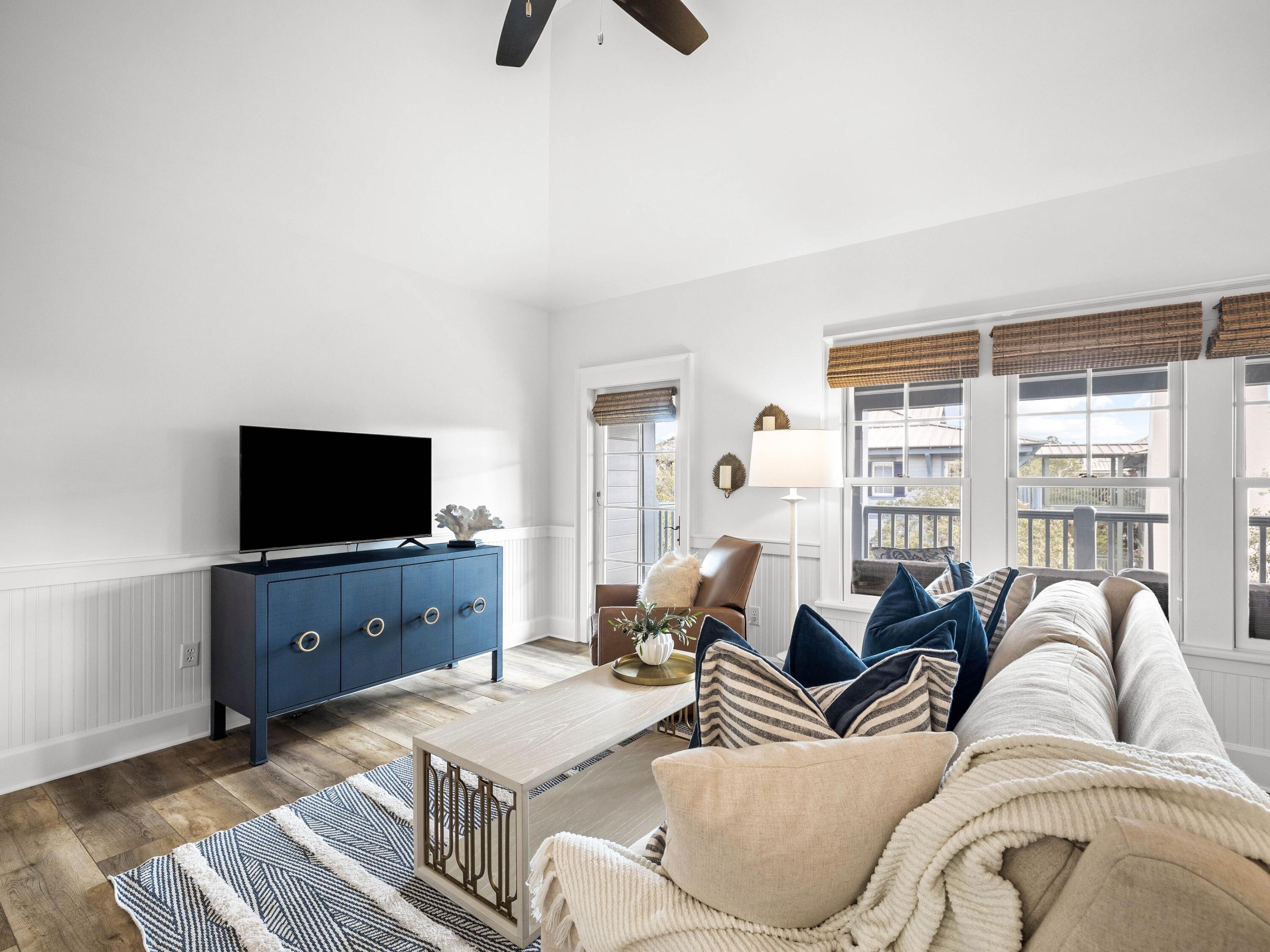 WATERCOLOR TOWN HOME CENTER - Residential
