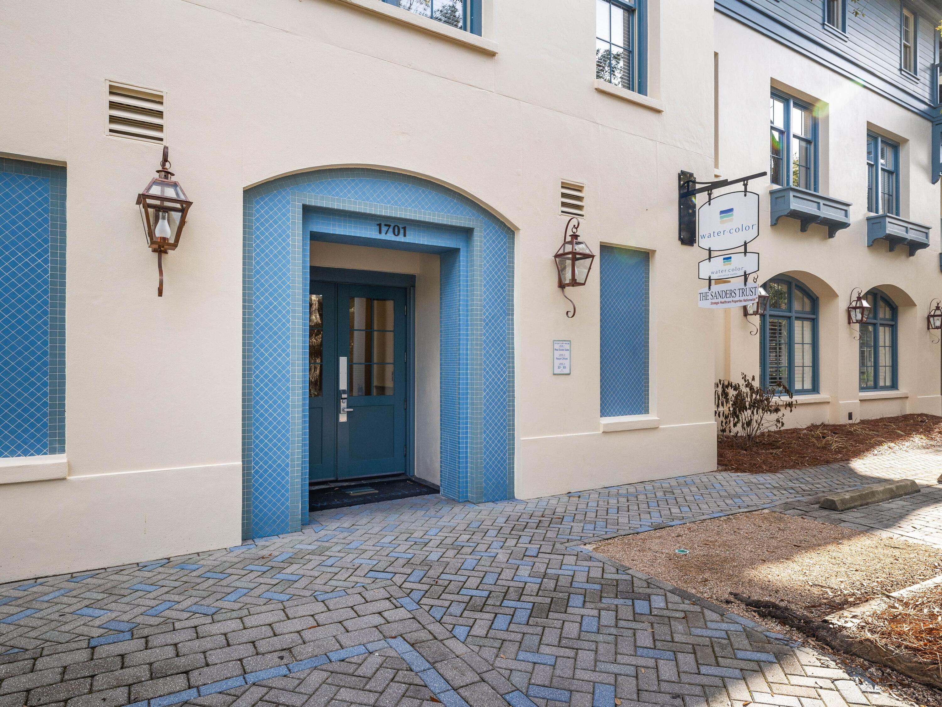 WATERCOLOR TOWN HOME CENTER - Residential