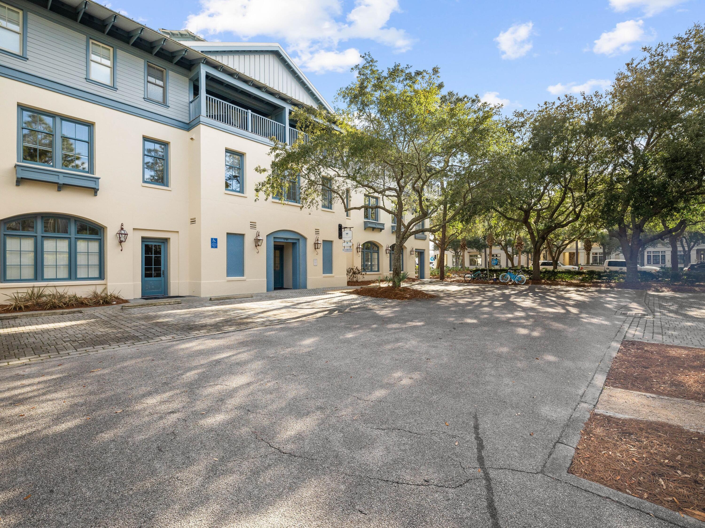 WATERCOLOR TOWN HOME CENTER - Residential
