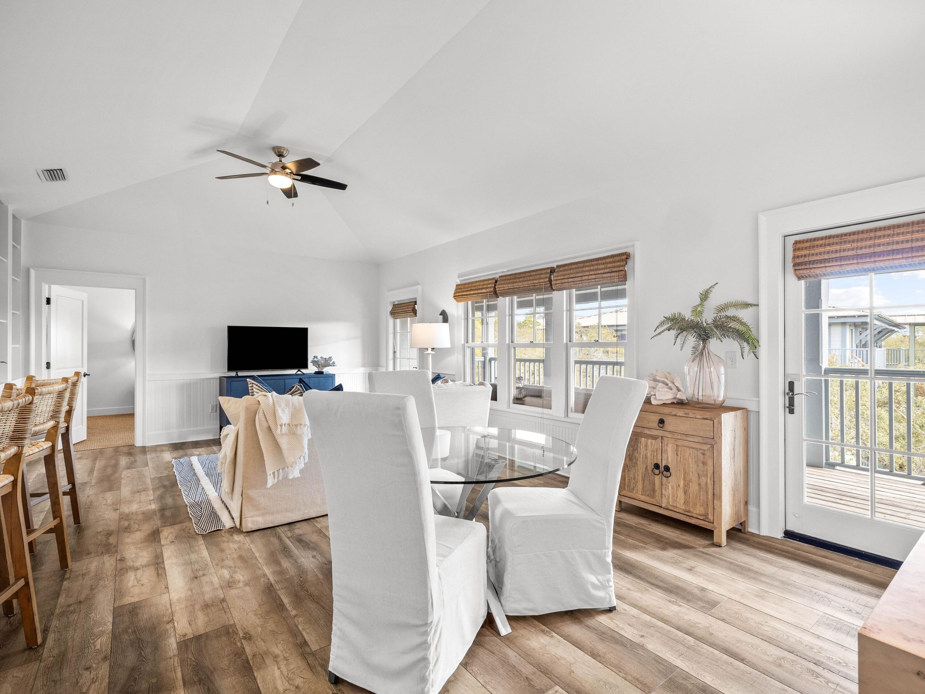 WATERCOLOR TOWN HOME CENTER - Residential