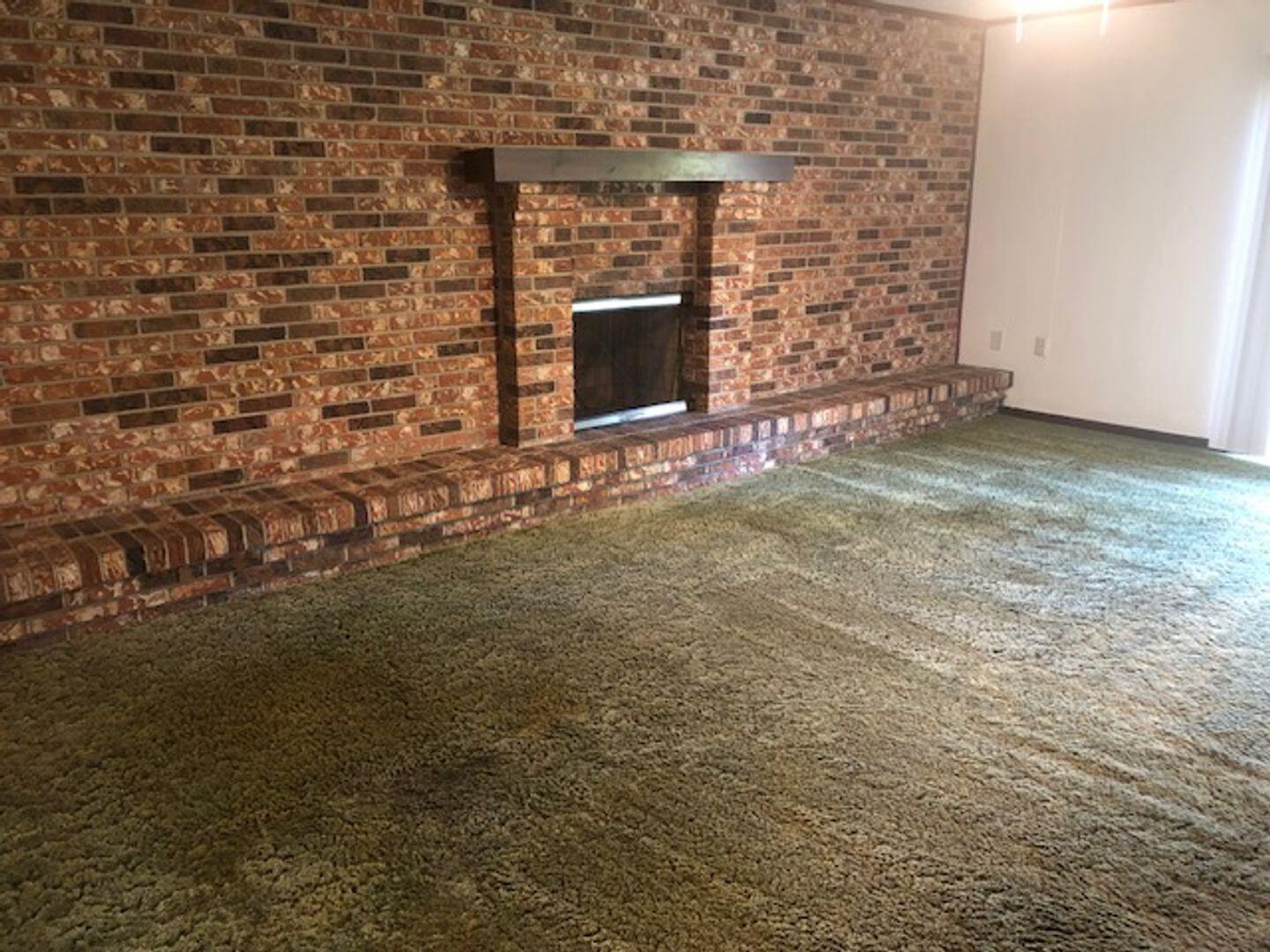 FOREST MANOR 1ST ADD LOT 7 - Residential Lease
