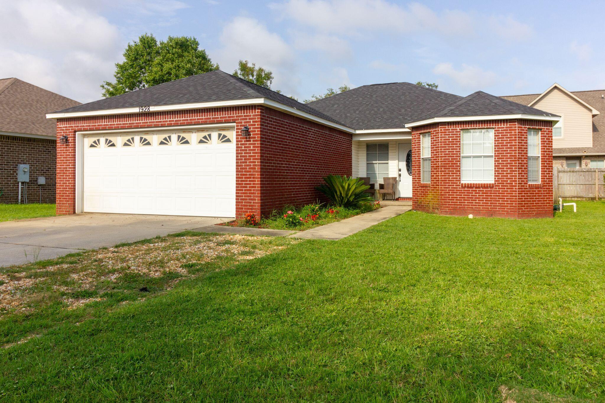 SANDY DUNES - Residential Lease