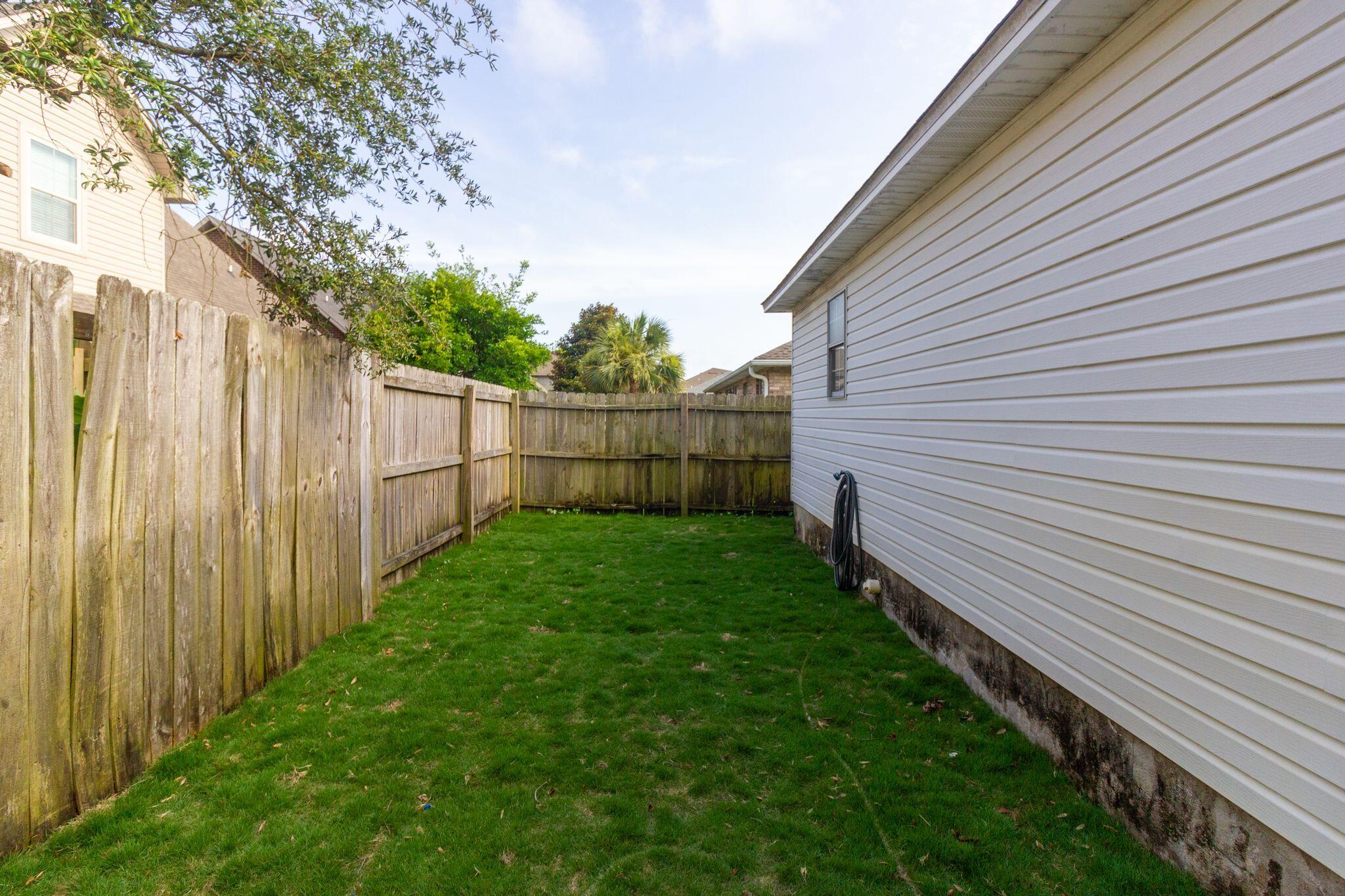 SANDY DUNES - Residential Lease