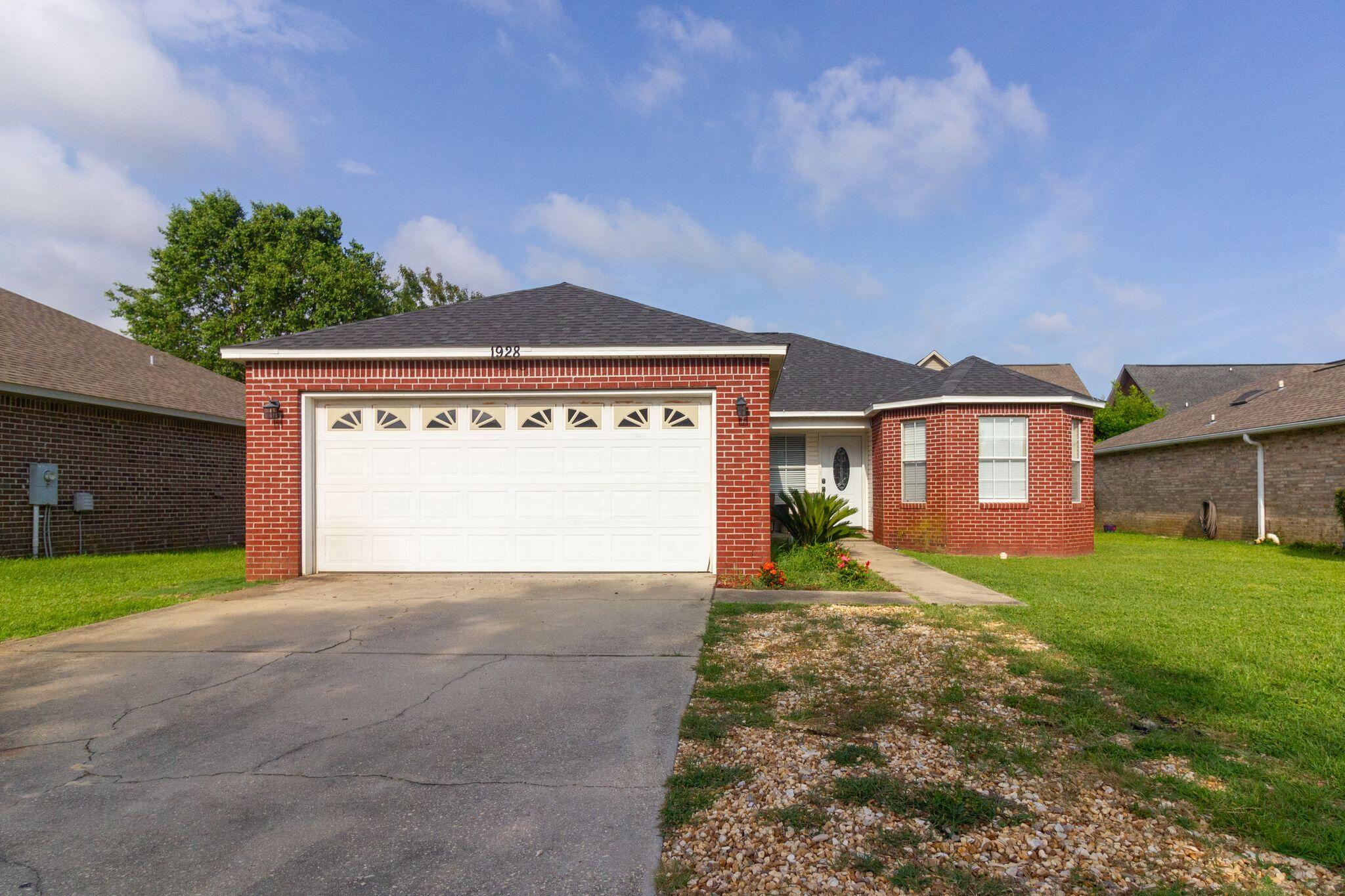 SANDY DUNES - Residential Lease