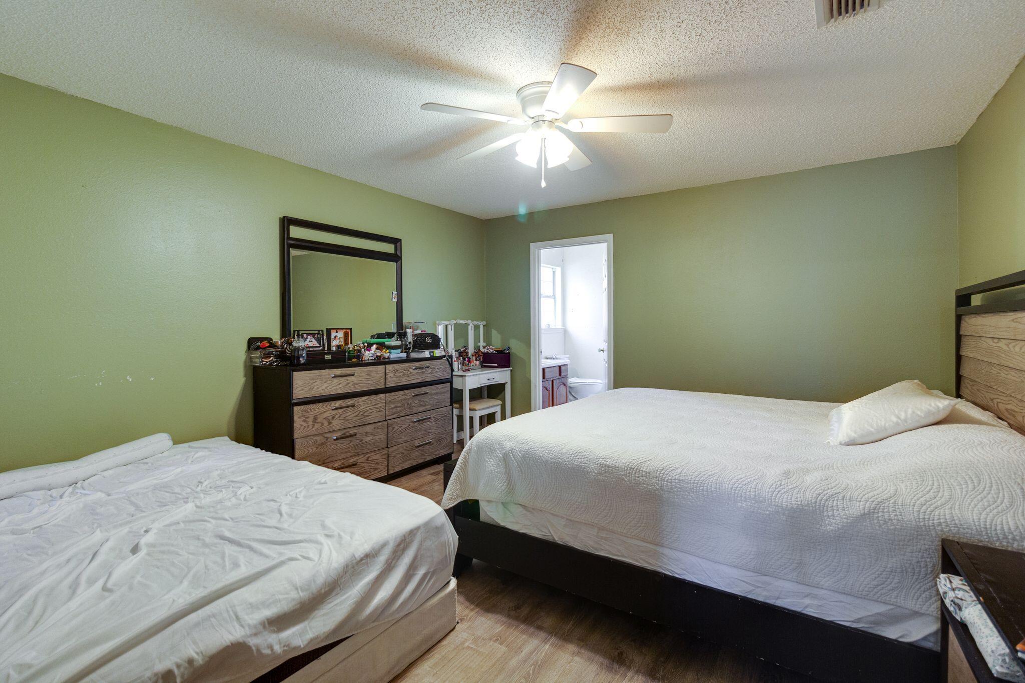 SANDY DUNES - Residential Lease