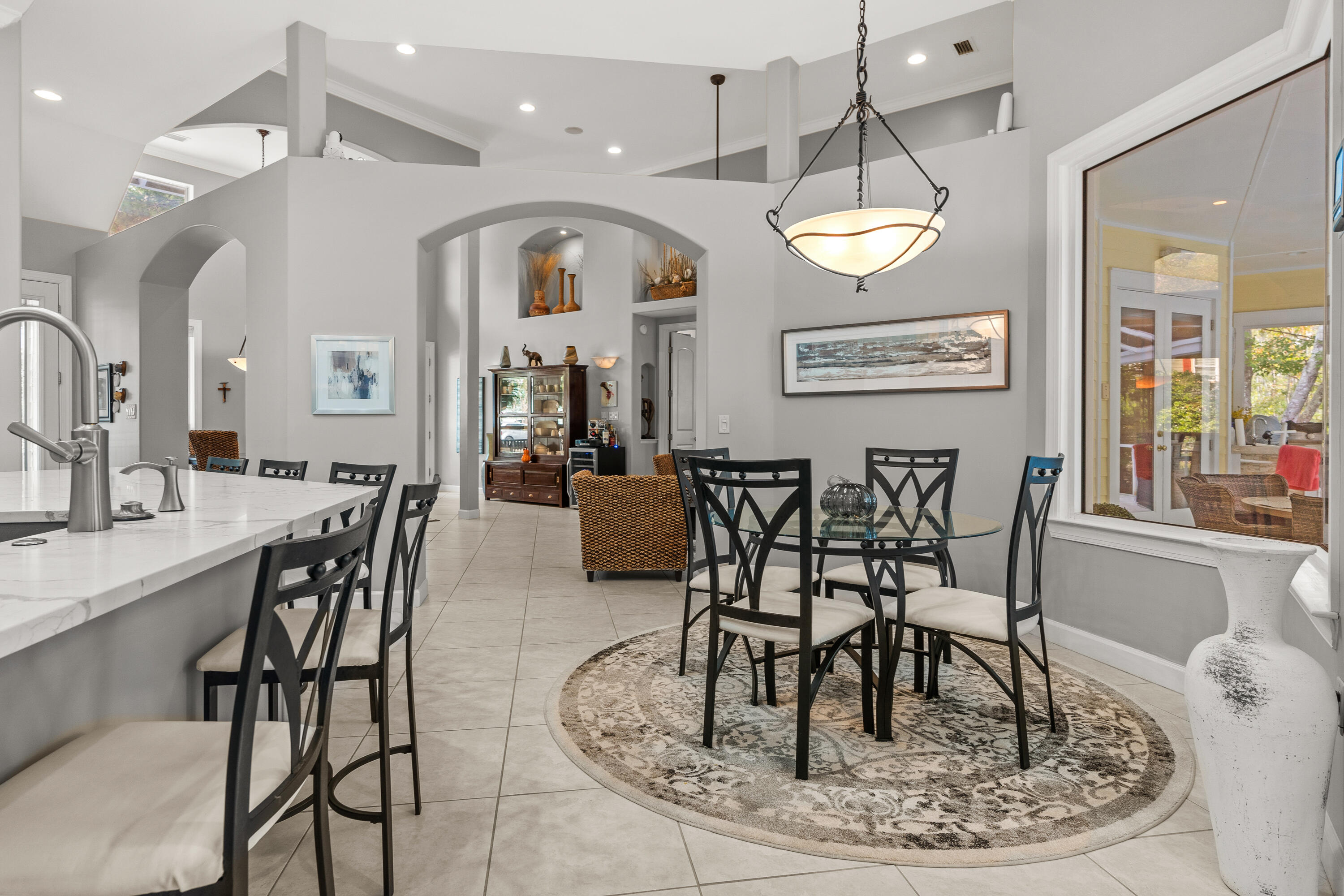 CRYSTAL LAKE - Residential