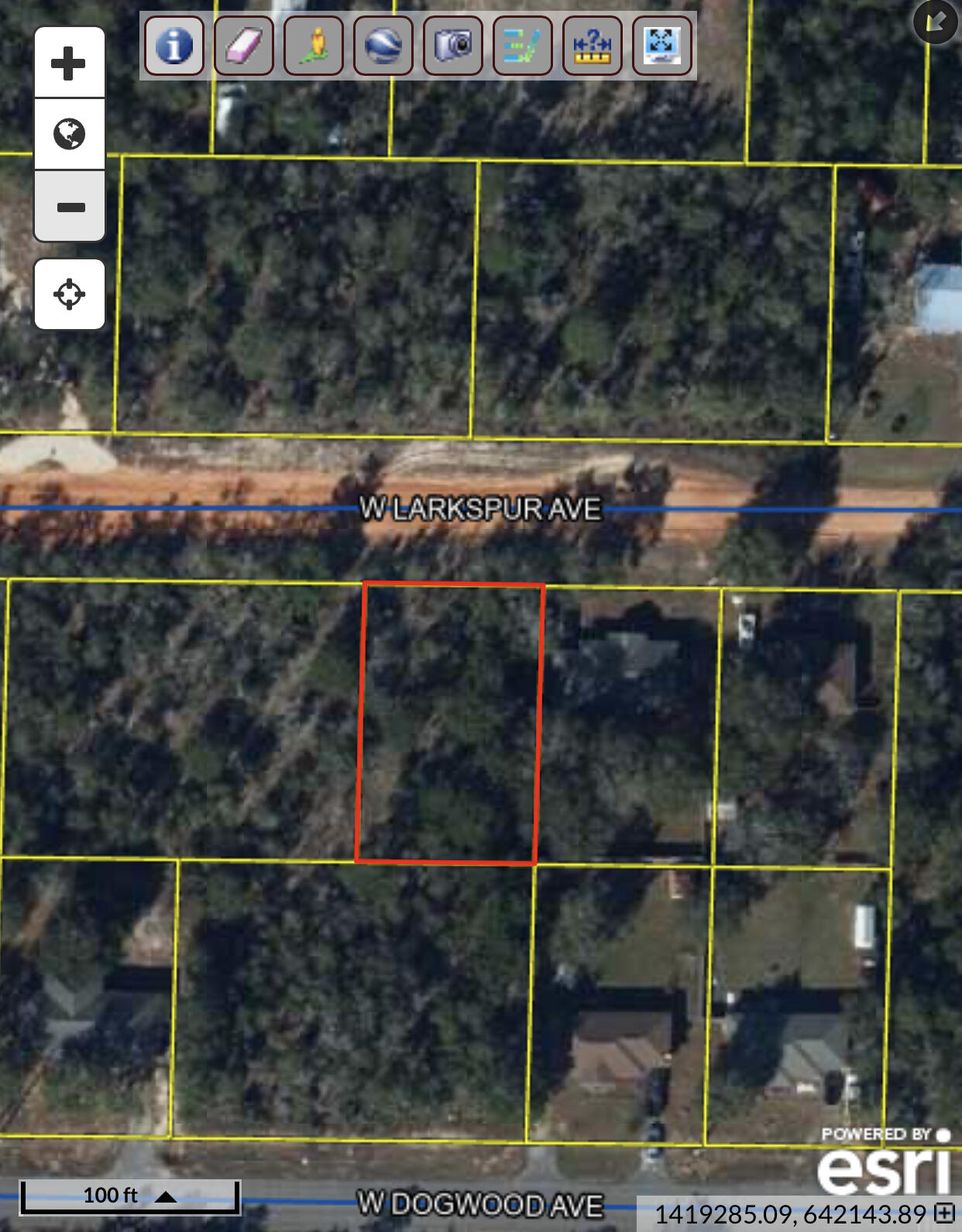 This property is perfect for building a home or setting up a trailer. It is located in the fast growing community of Mossyhead which is halfway between DeFuniak Springs and Crestview, Florida on a dirt/clay road. Access to Exit on I-10 is only a few miles away. Septic, Electric and Water needed. Sign is on the property.