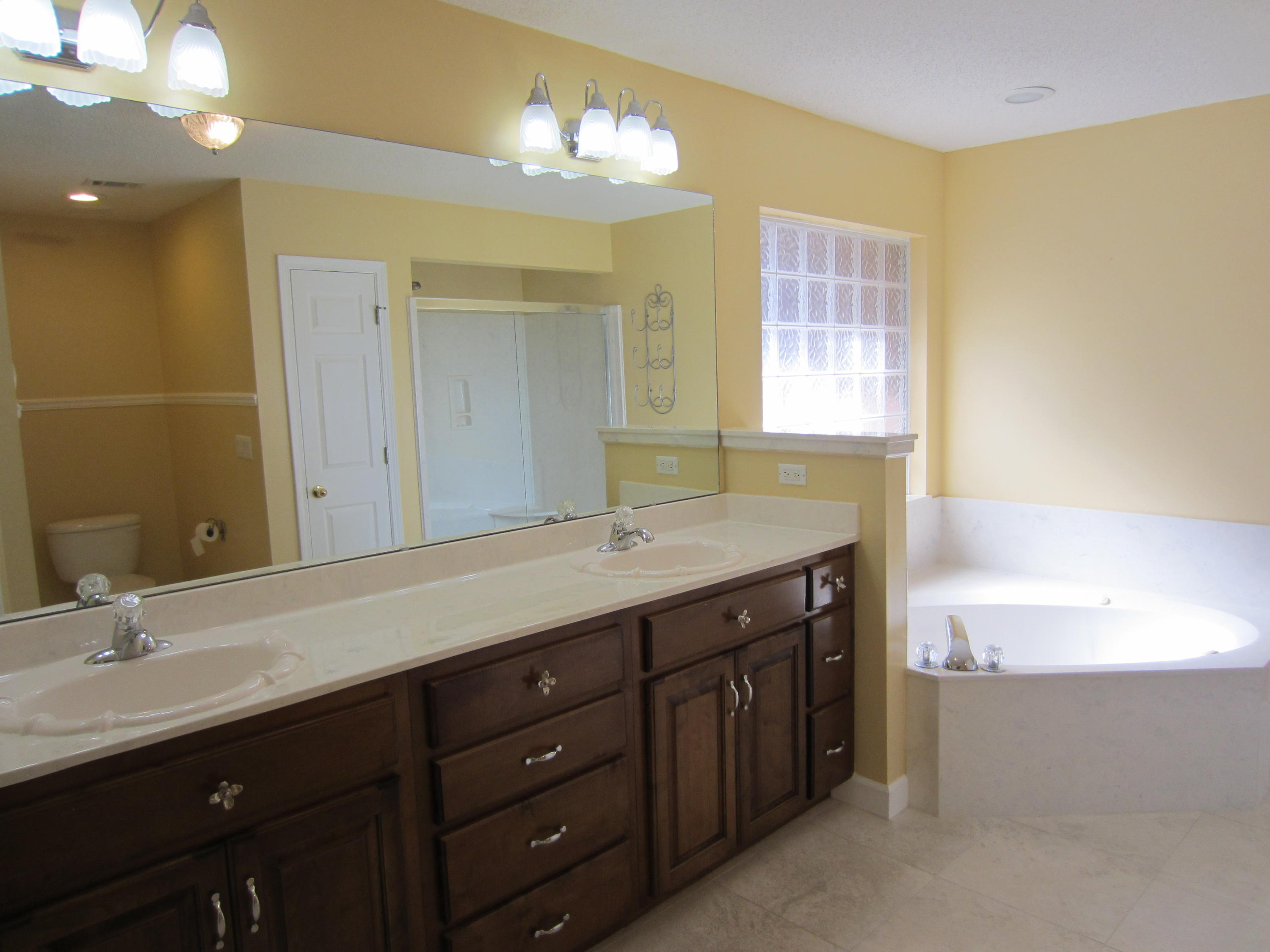 ROCKY BAYOU COUNTRY CLUB ESTATES 11 - Residential