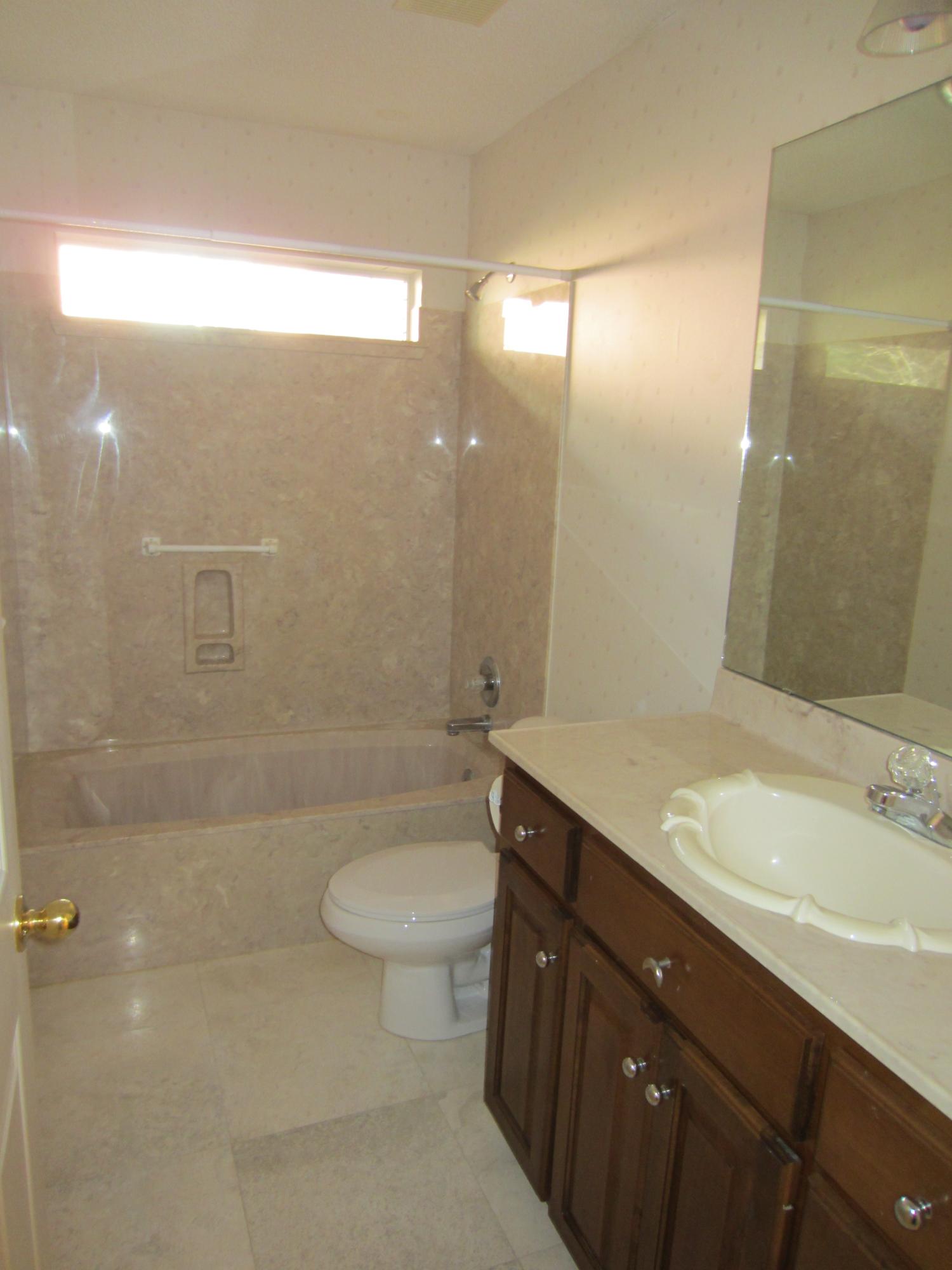 ROCKY BAYOU COUNTRY CLUB ESTATES 11 - Residential