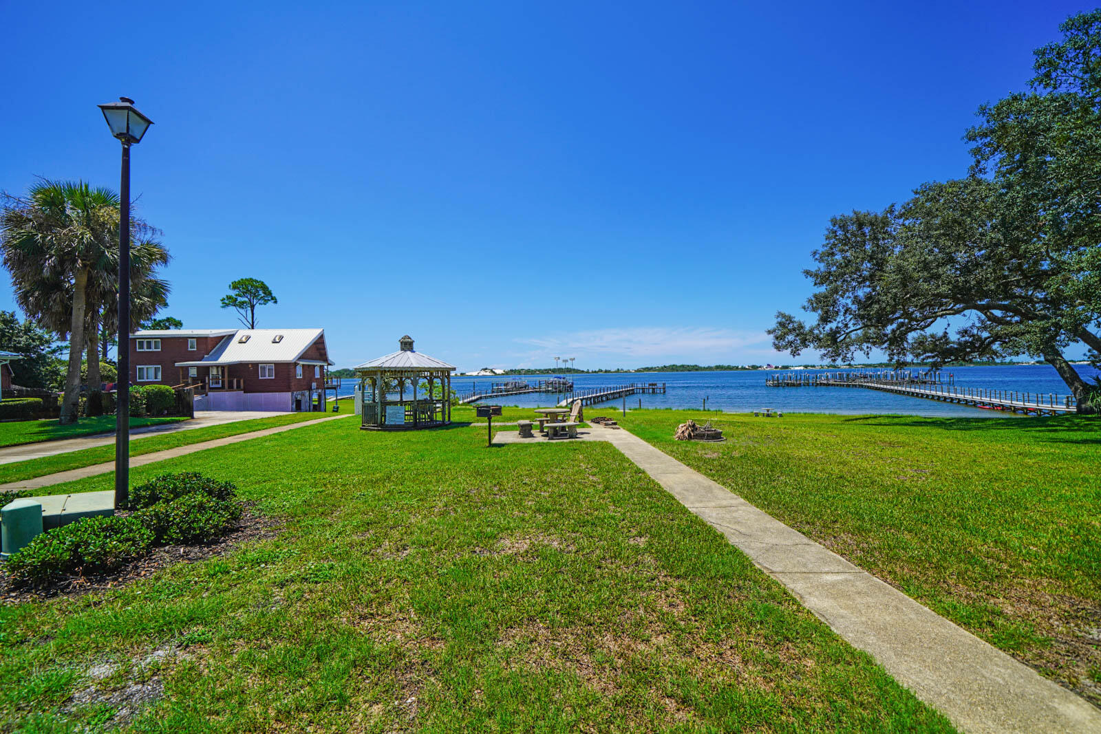 FALLIN WATERS - Residential