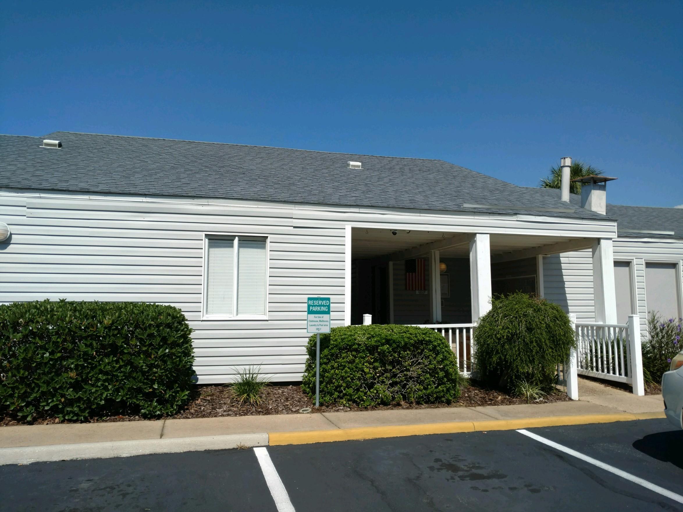 FINISTERRA CONDO - Residential