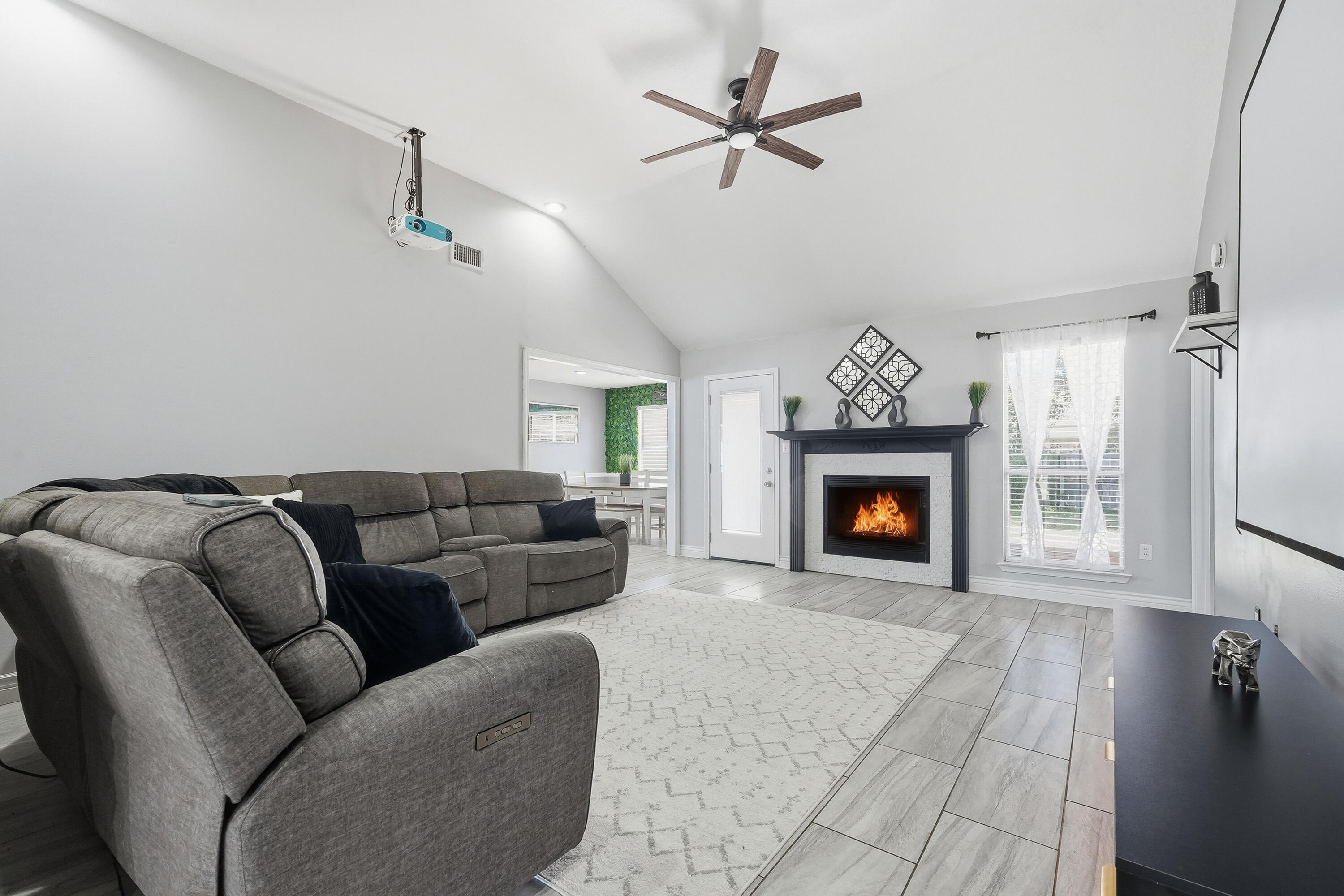 SANDY RIDGE ESTATES - Residential