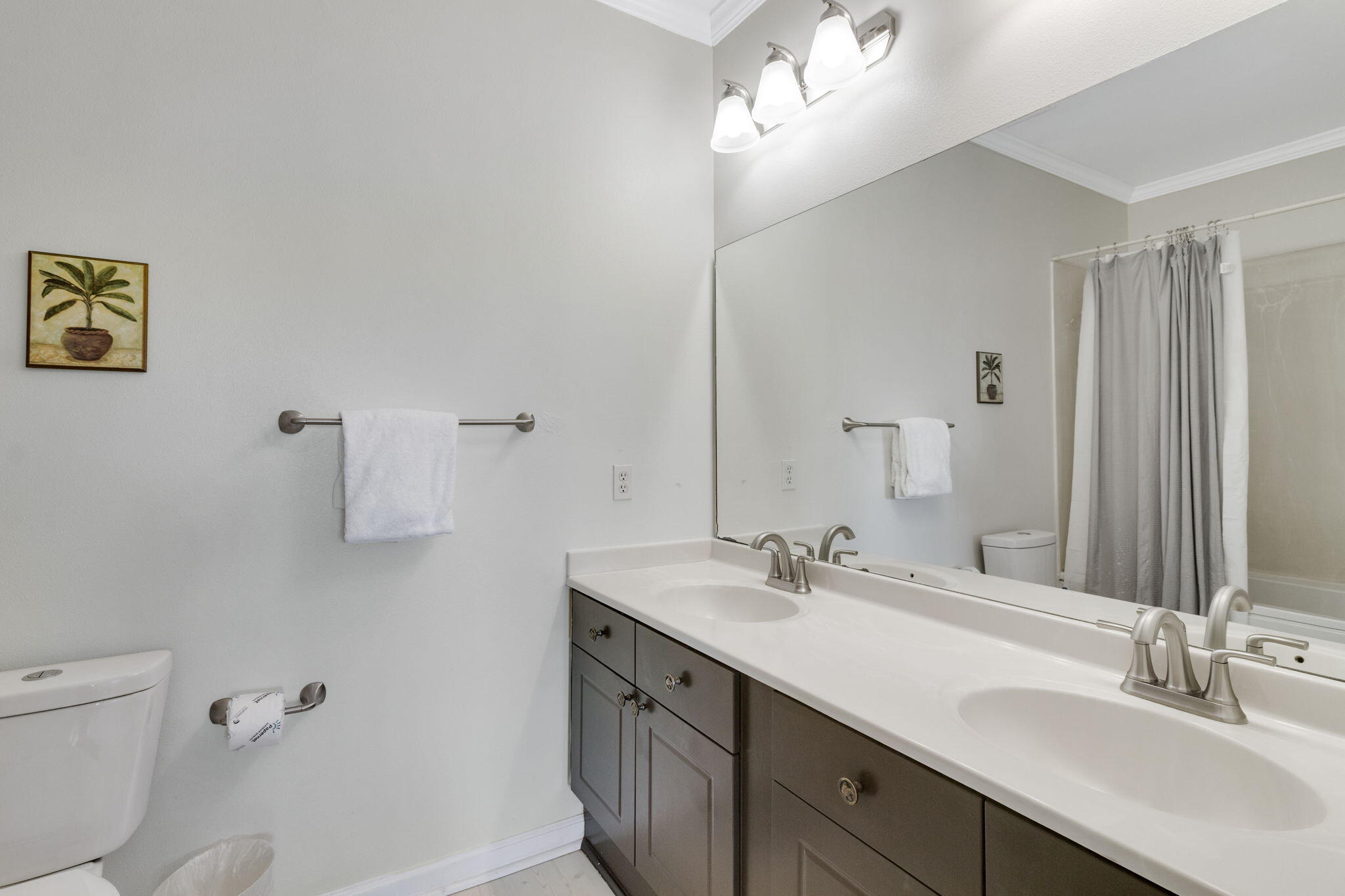 EMERALD WATERS - Residential